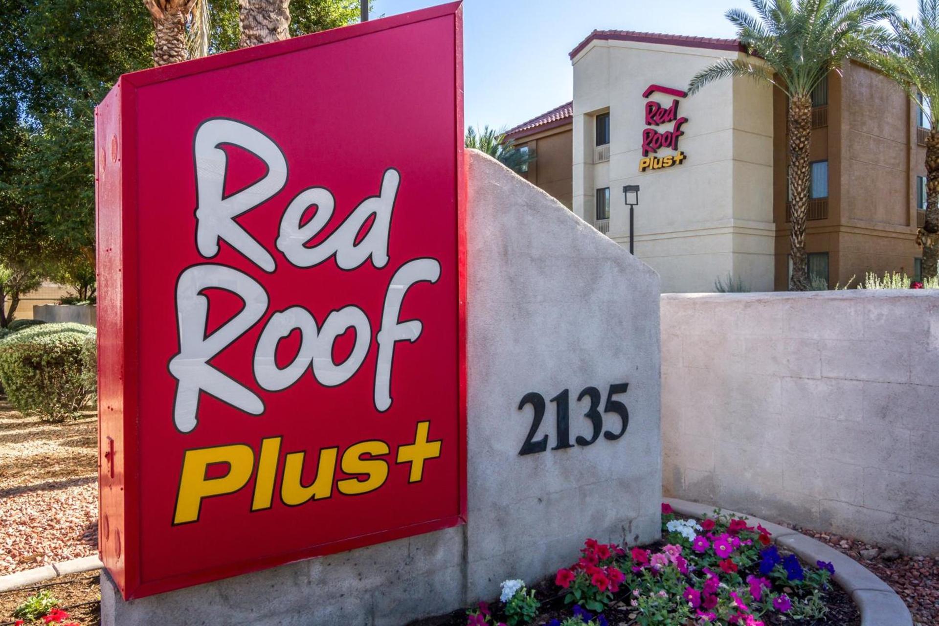 Red Roof Inn PLUS+ Tempe - Phoenix Airport photo 4