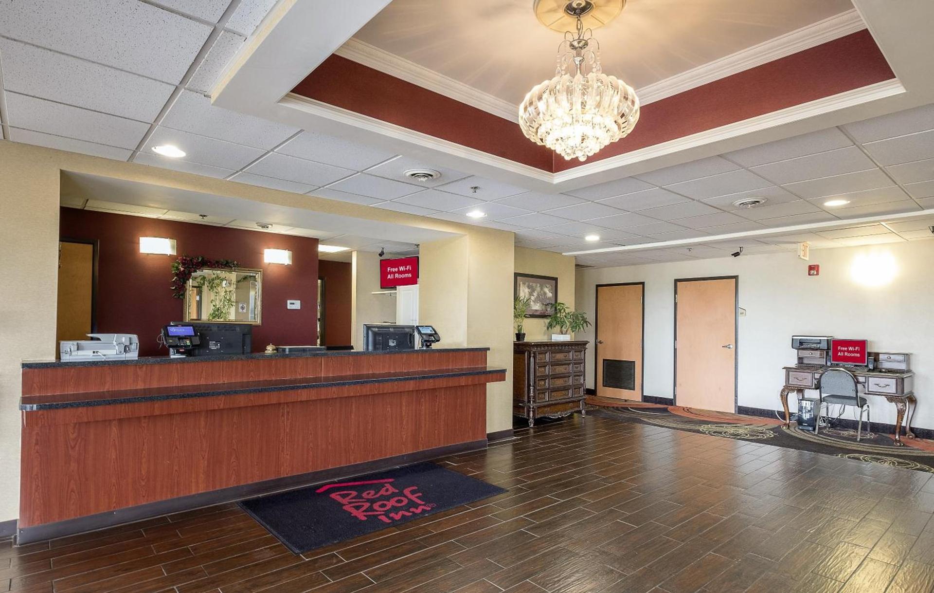 Red Roof Inn Jackson, OH photo 12
