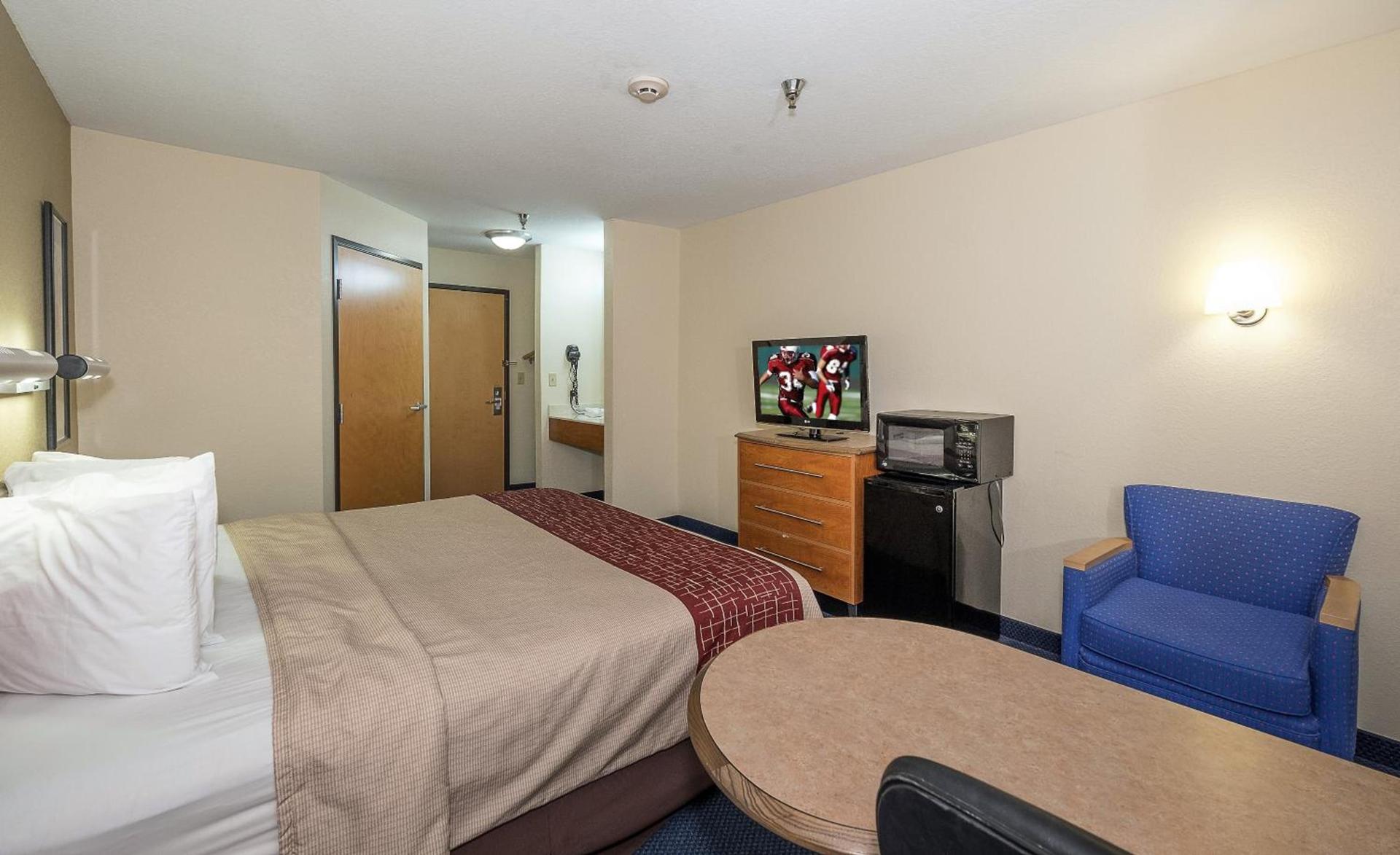 Red Roof Inn Jackson, OH photo 25