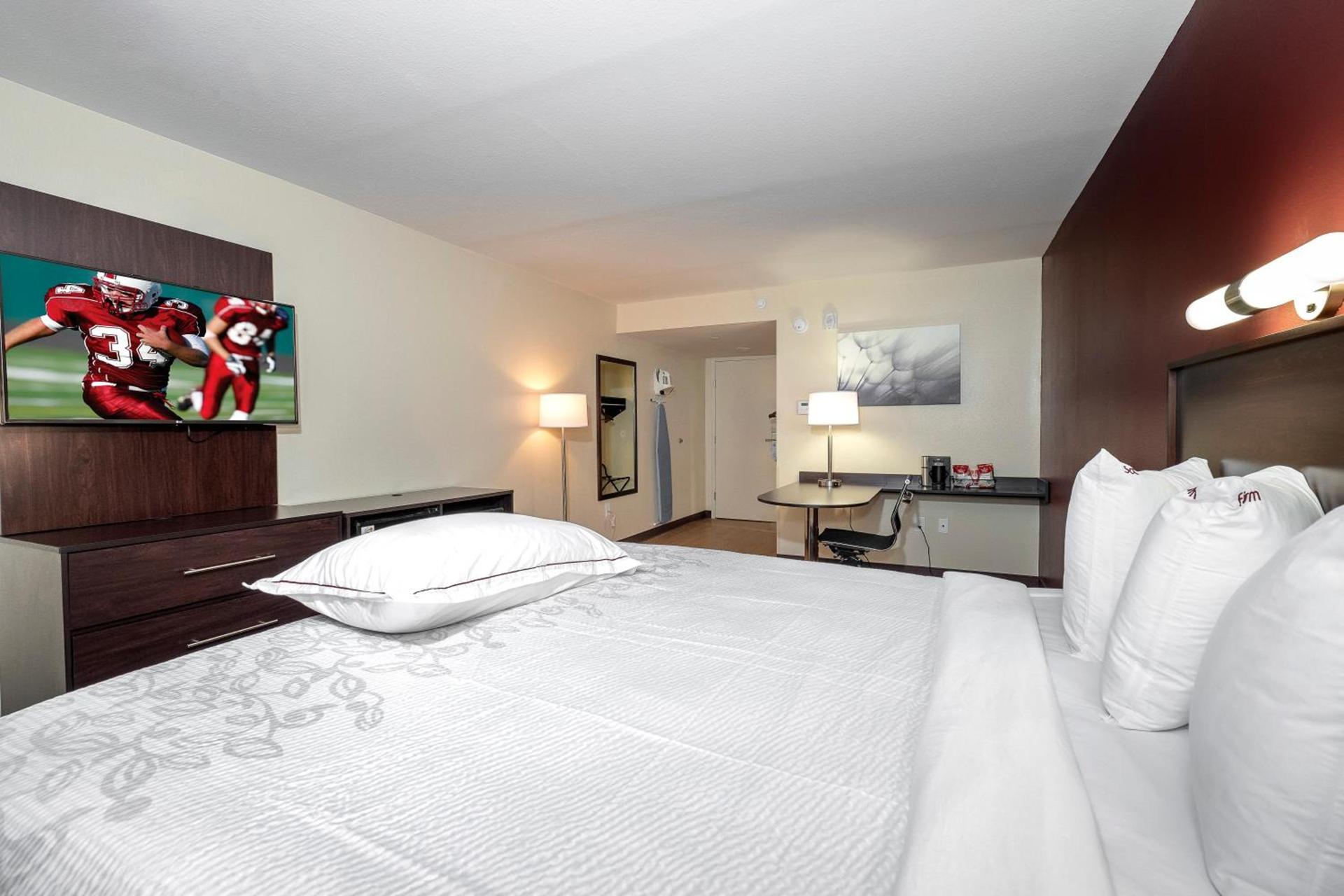 Red Roof Inn PLUS+ Tuscaloosa - University photo 23