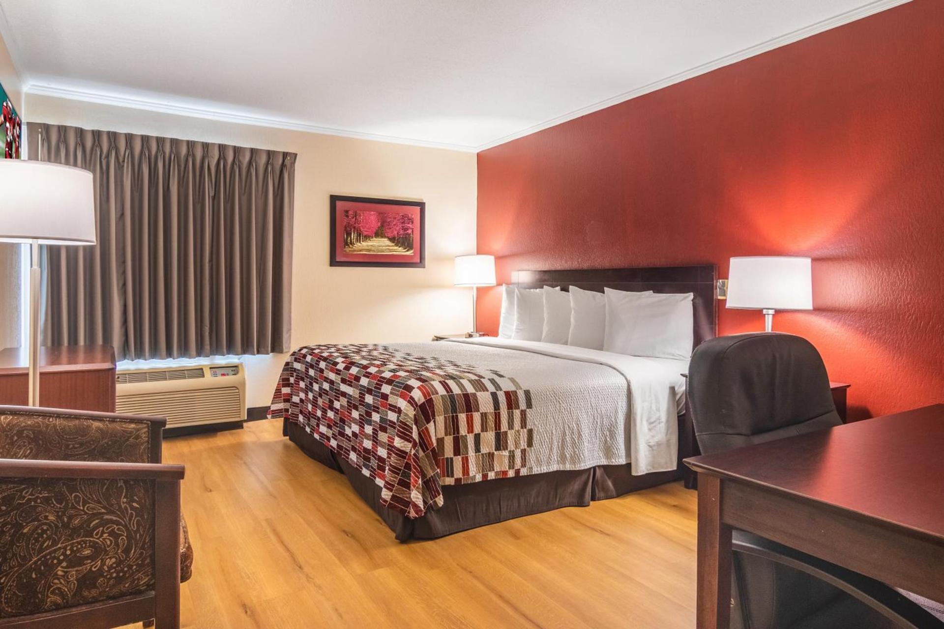 Red Roof Inn Ashtabula - Austinburg photo 24
