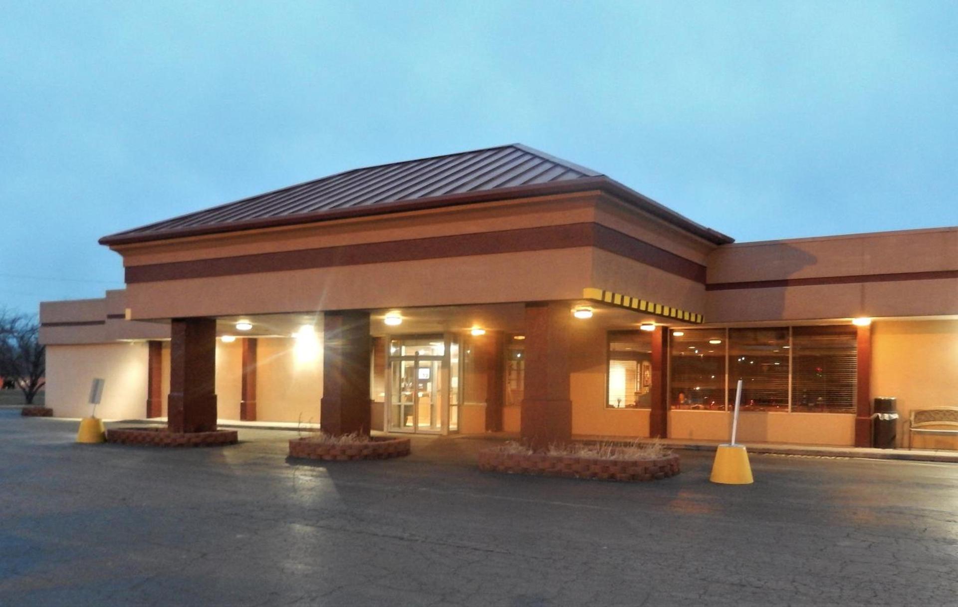 Red Roof Inn Ashtabula - Austinburg photo 2