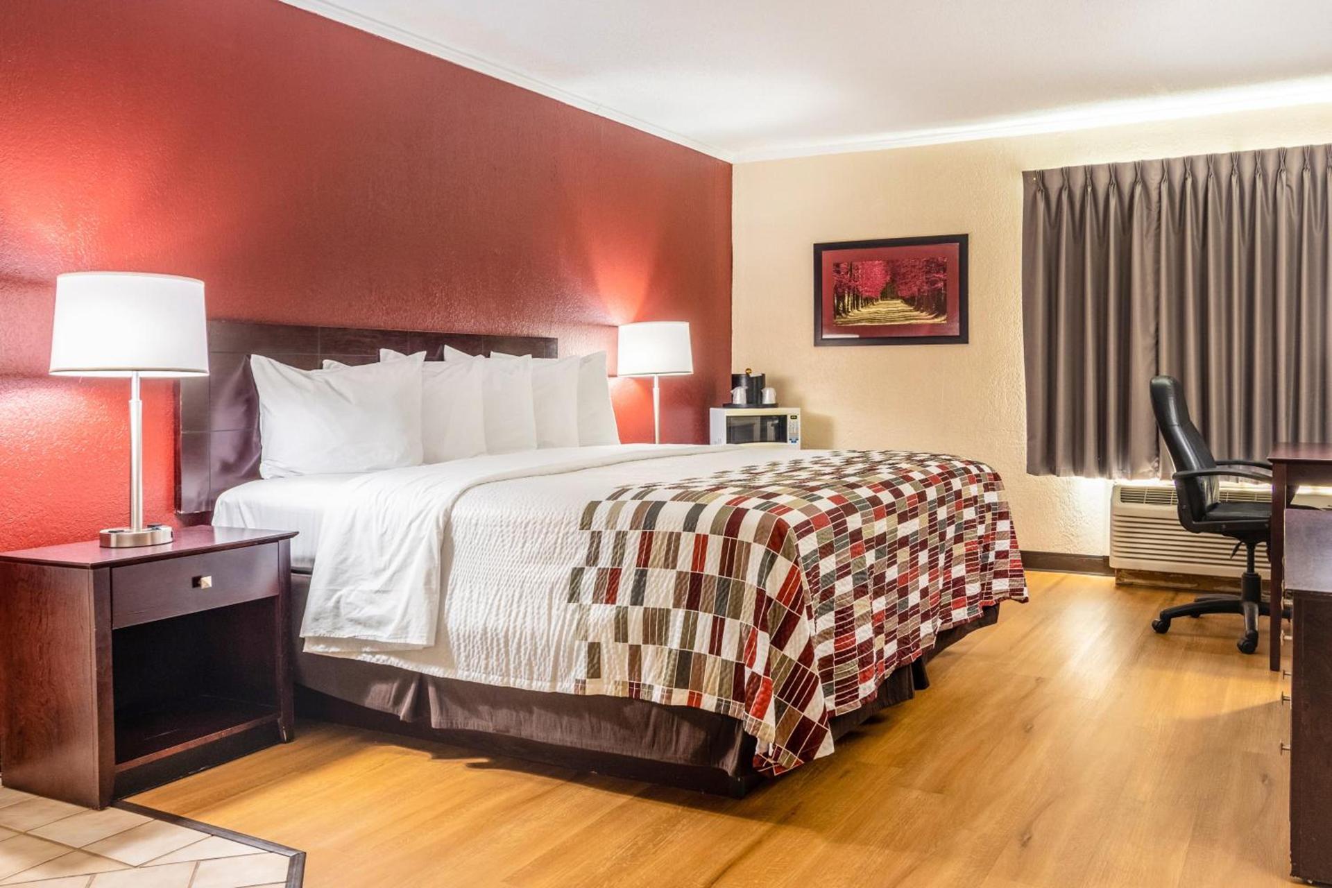 Red Roof Inn Ashtabula - Austinburg photo 19