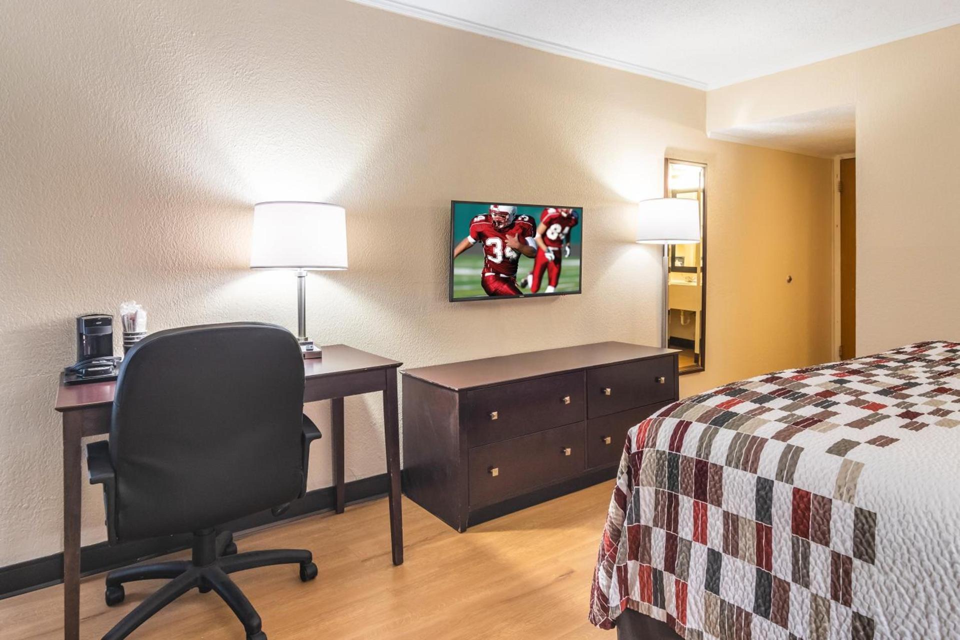Red Roof Inn Ashtabula - Austinburg photo 18