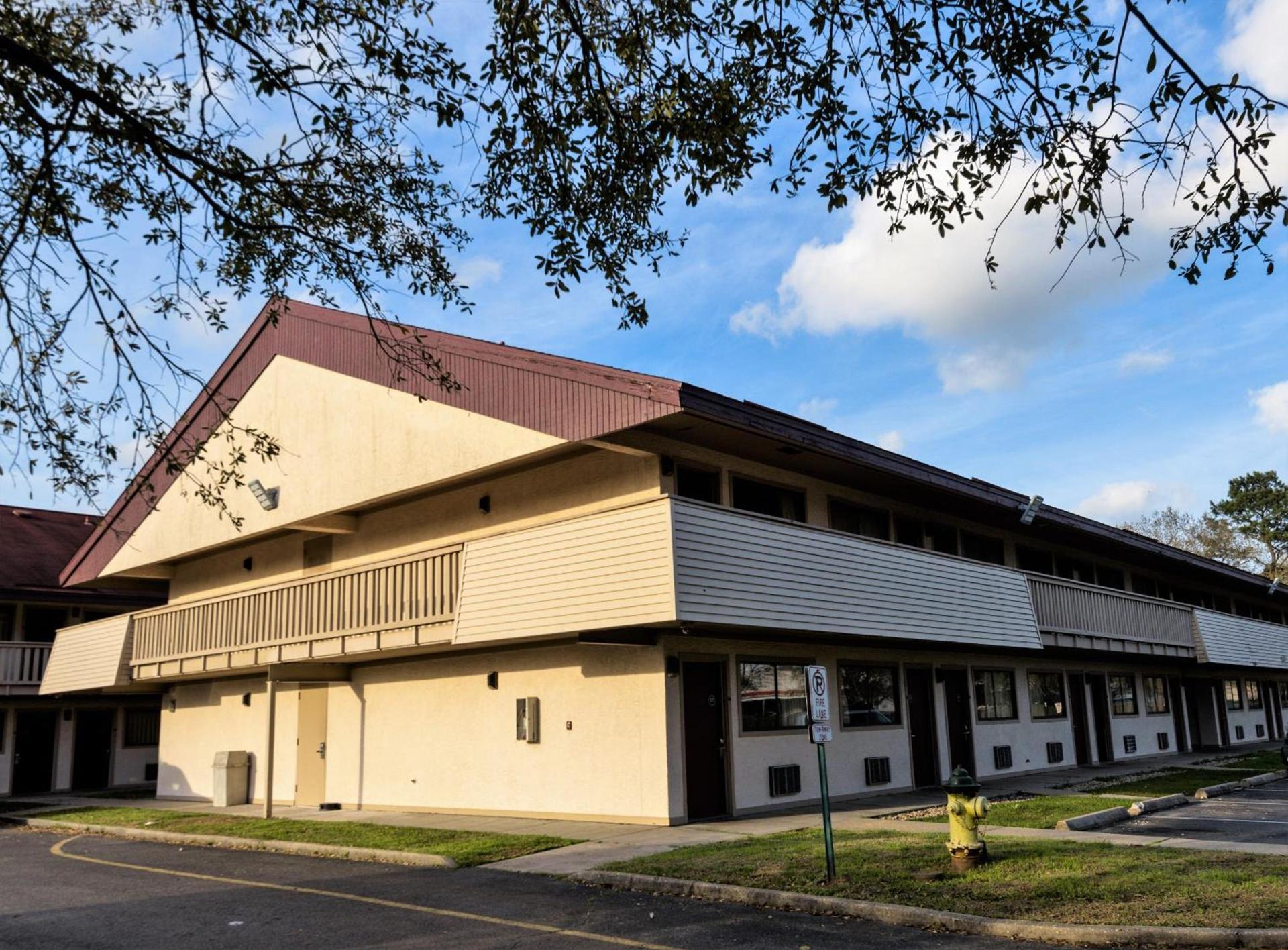 Red Roof Inn Lafayette, LA photo 6