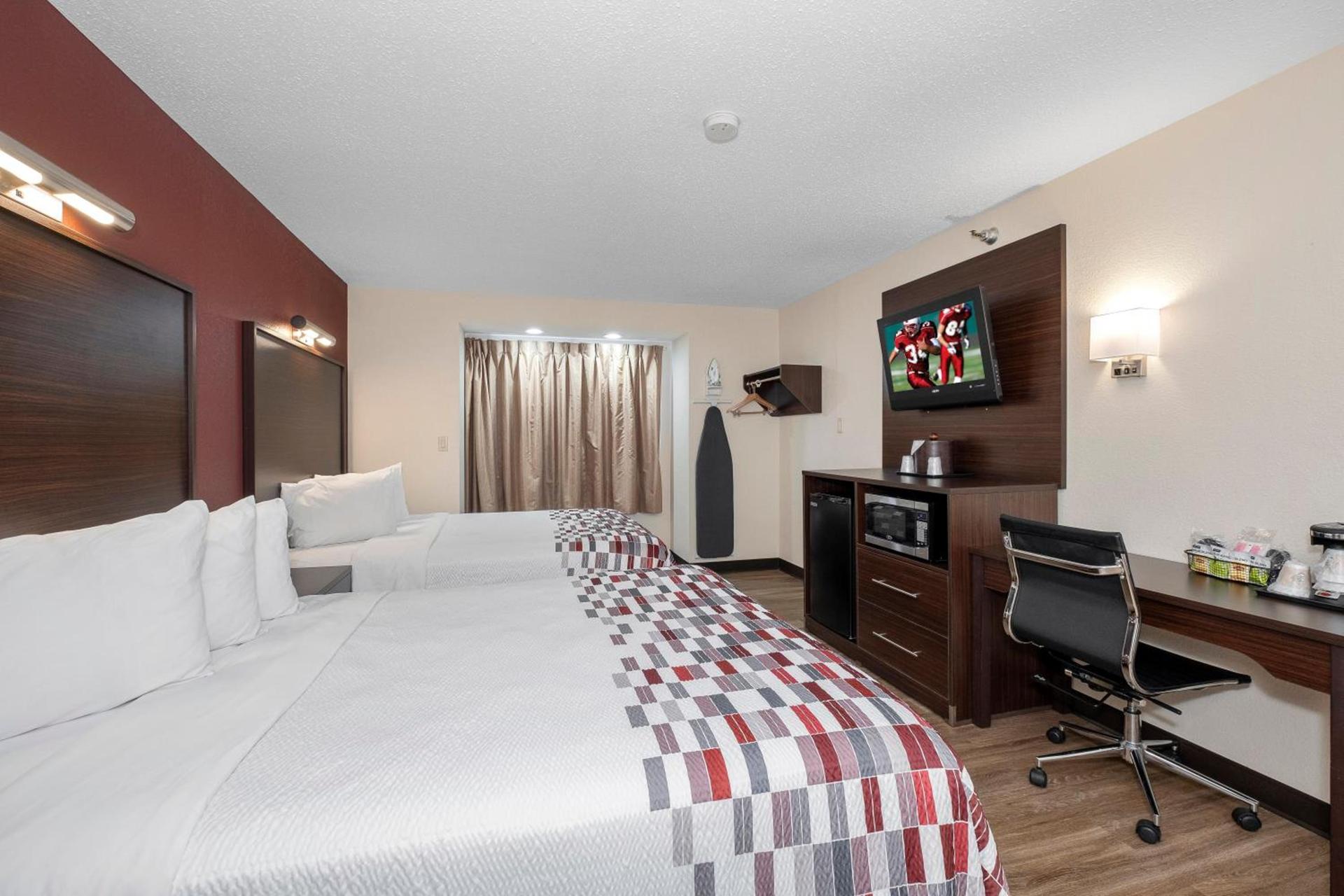 Red Roof Inn Springfield, MO photo 12