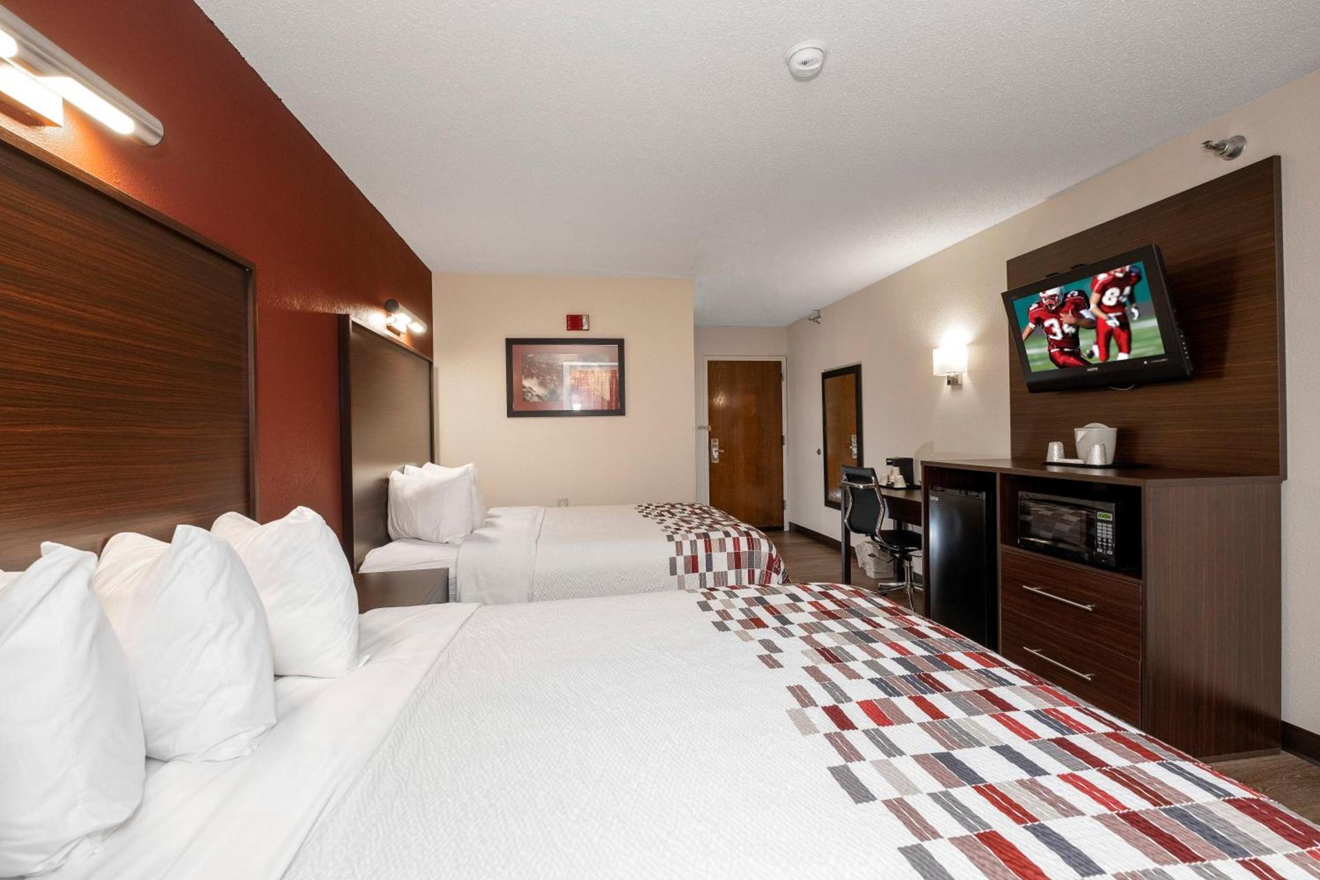 Red Roof Inn Springfield, MO photo 8