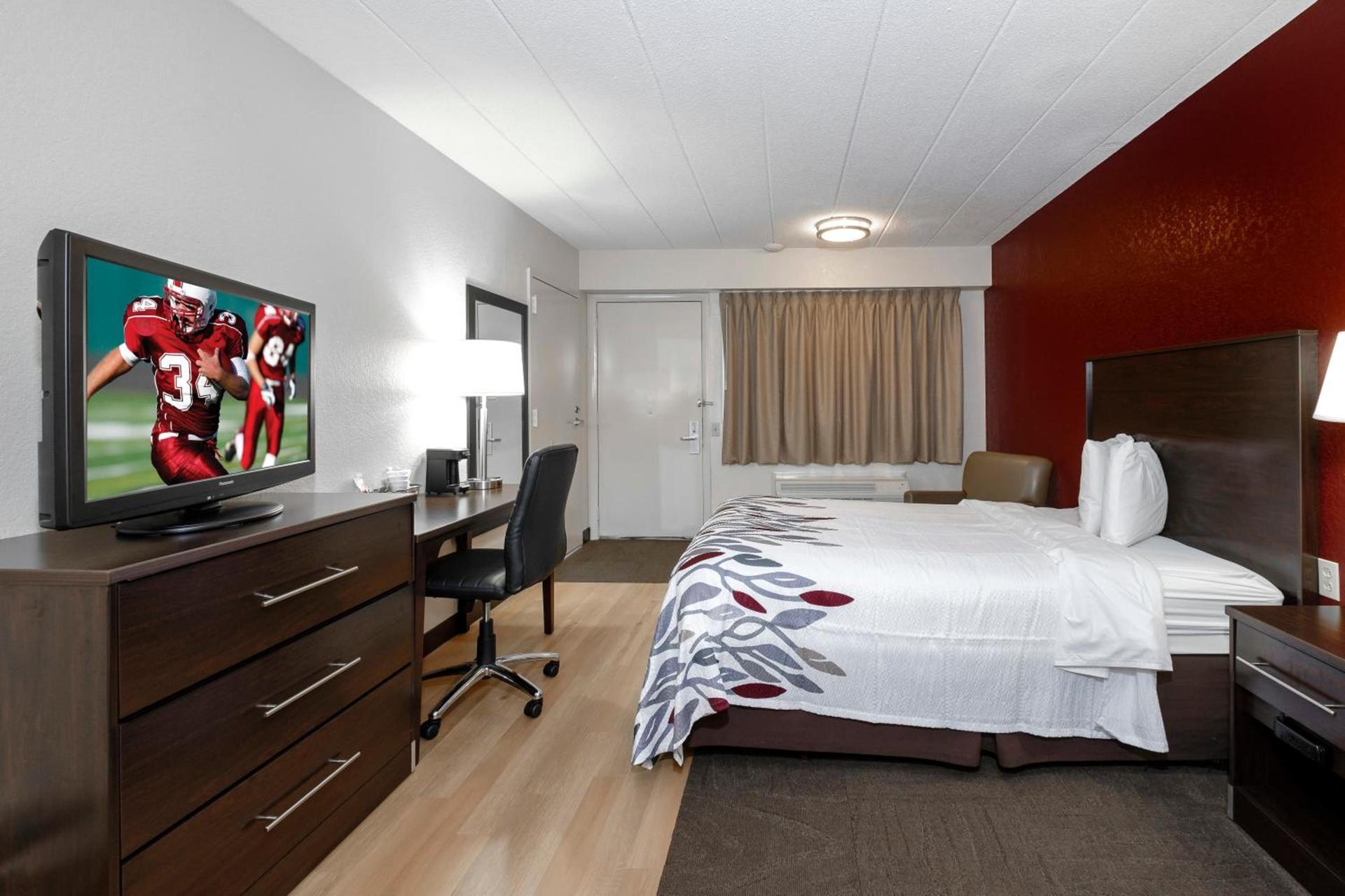 Red Roof Inn Danville, PA photo 16