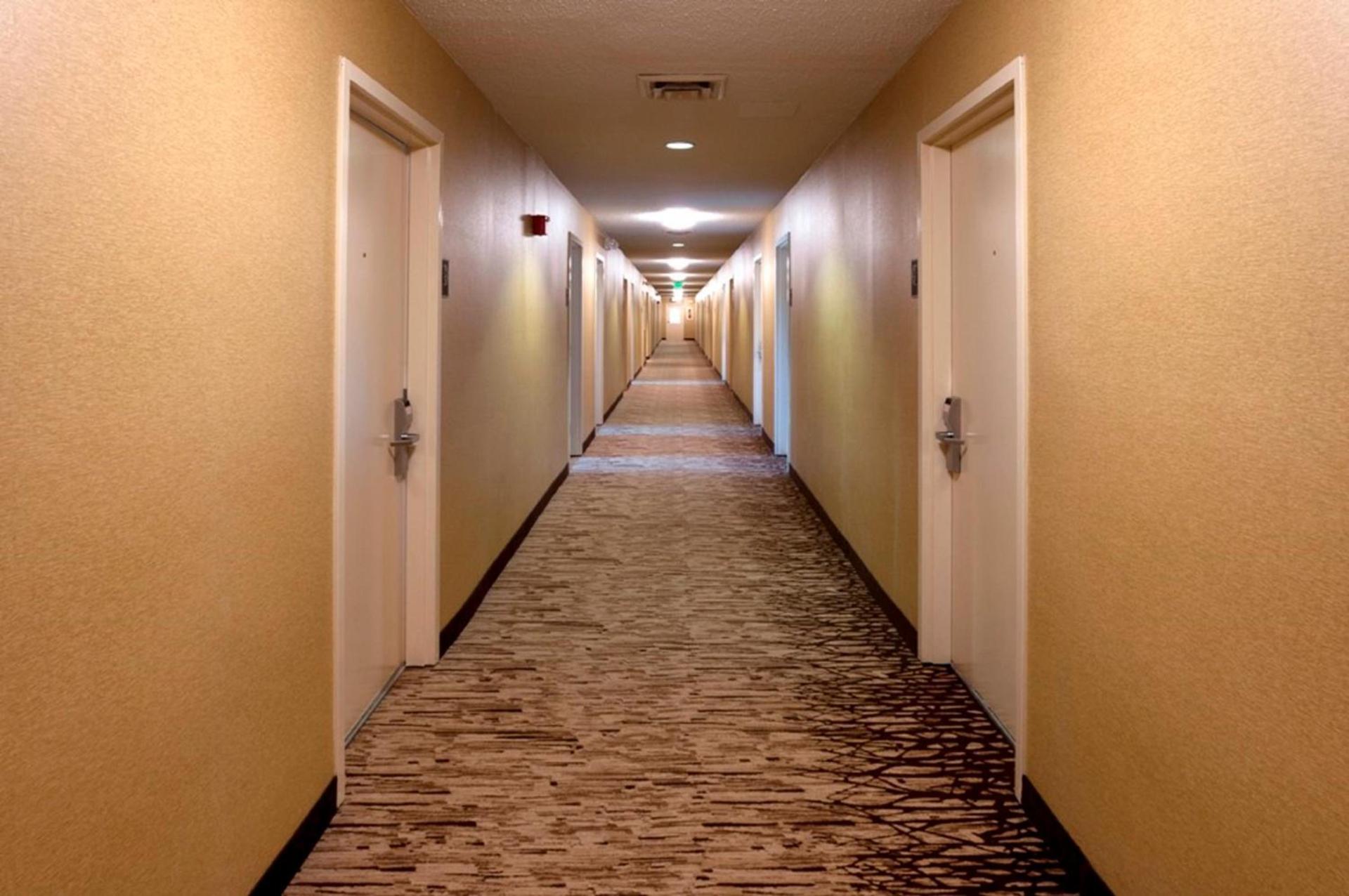 Red Roof Inn Erie – I-90 photo 2