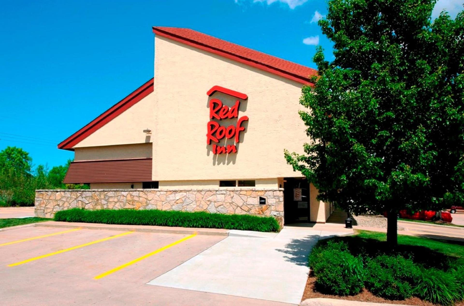 Red Roof Inn Erie – I-90 photo 3