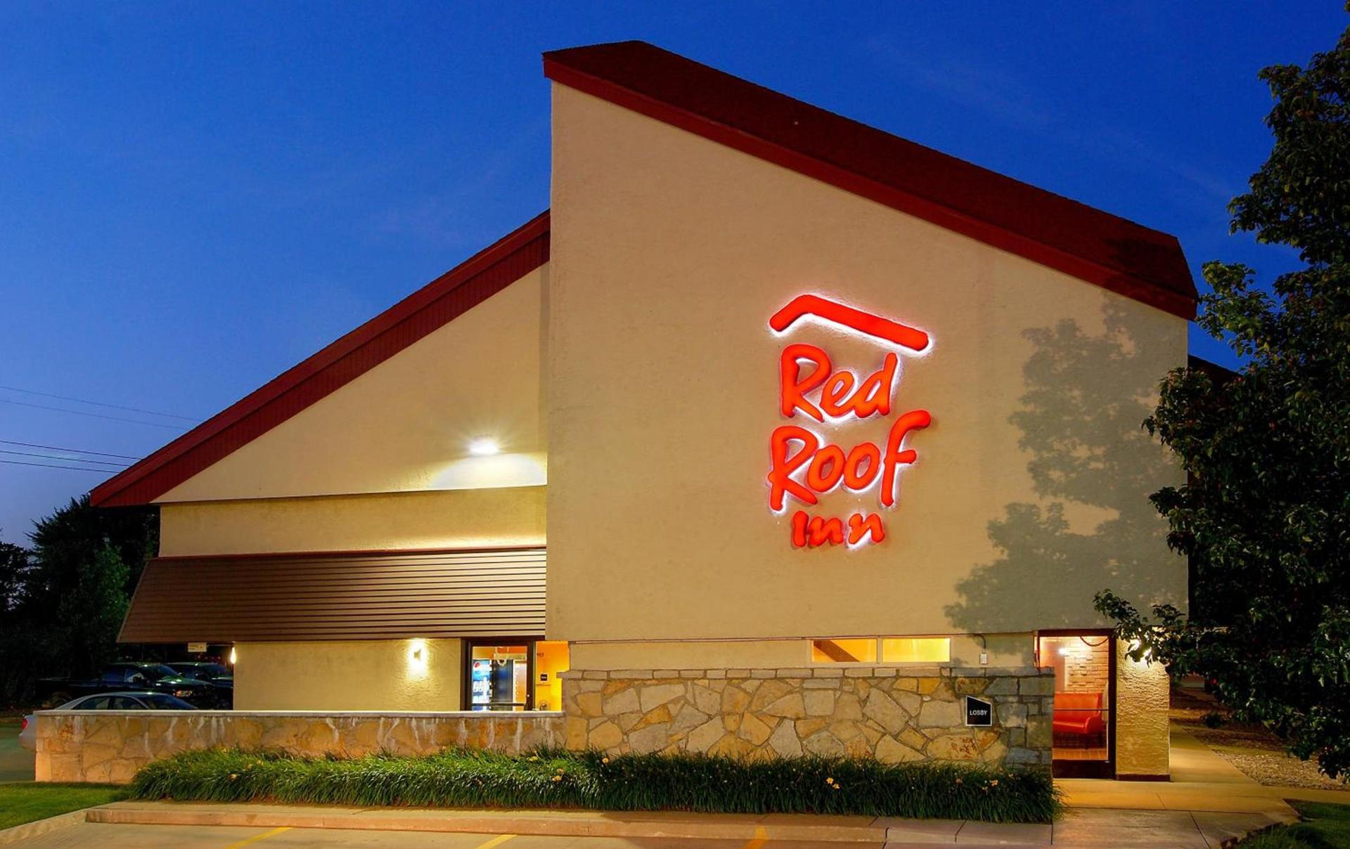 Red Roof Inn Erie – I-90 photo 4