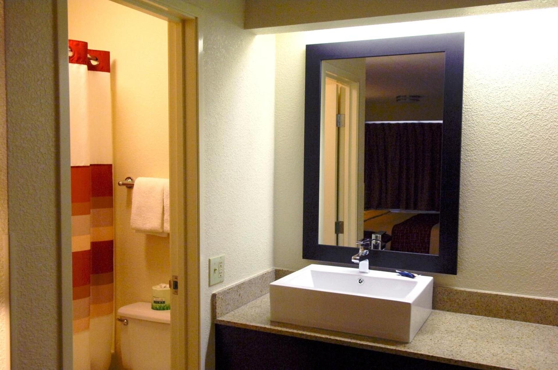 Red Roof Inn PLUS+ Washington DC - Manassas photo 30