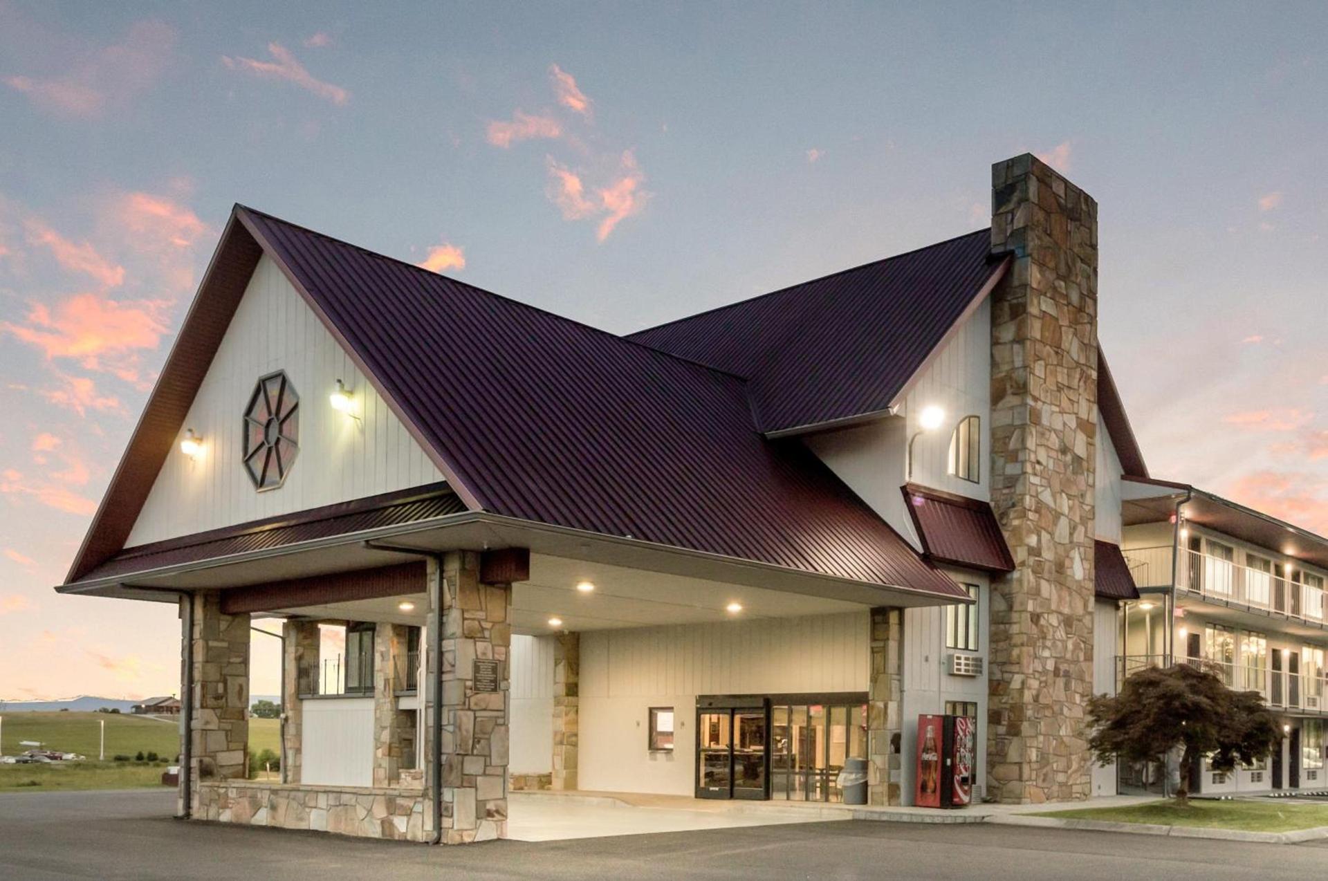 Red Roof Inn Dandridge photo 6