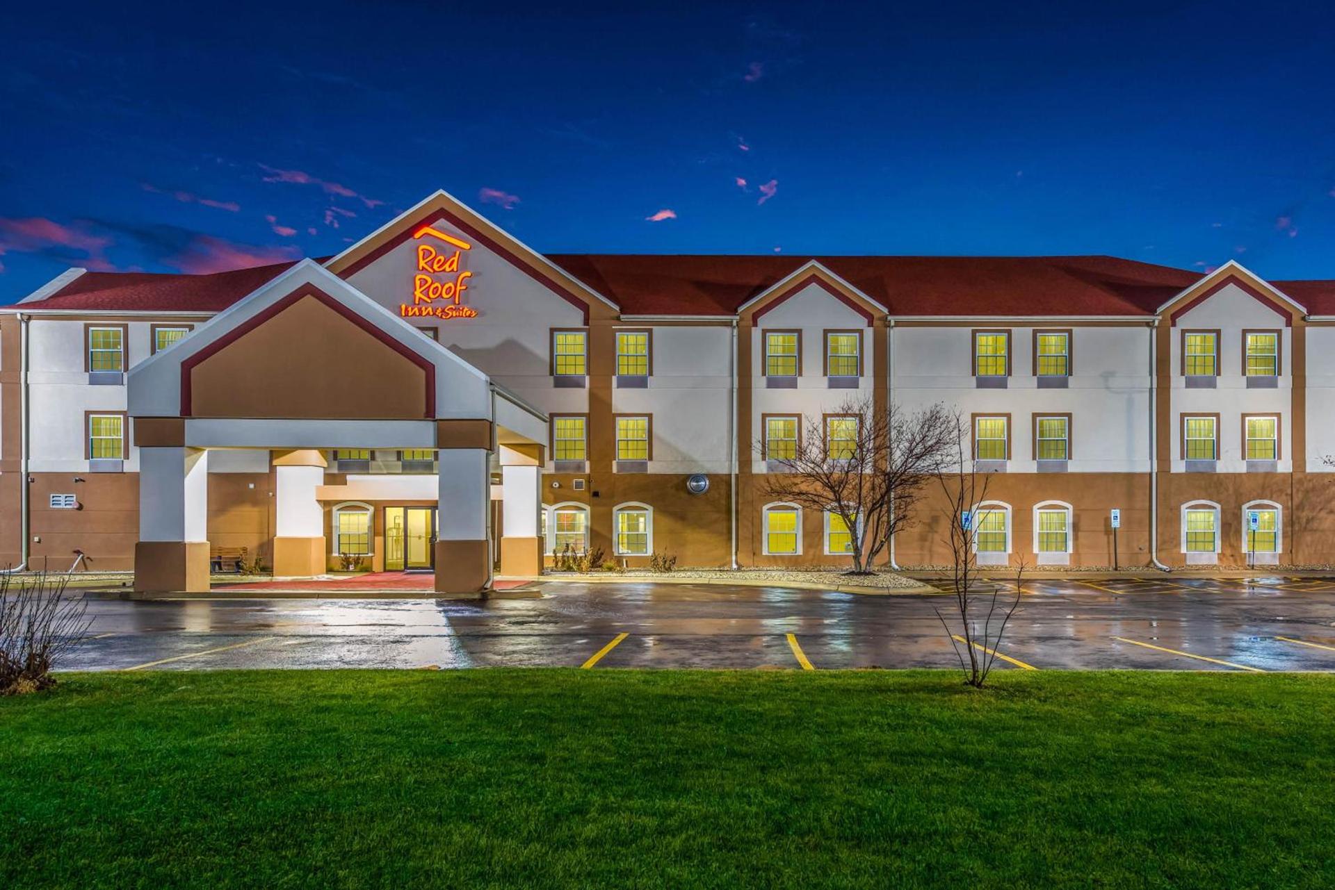 Econo Lodge Inn & Suites photo 4