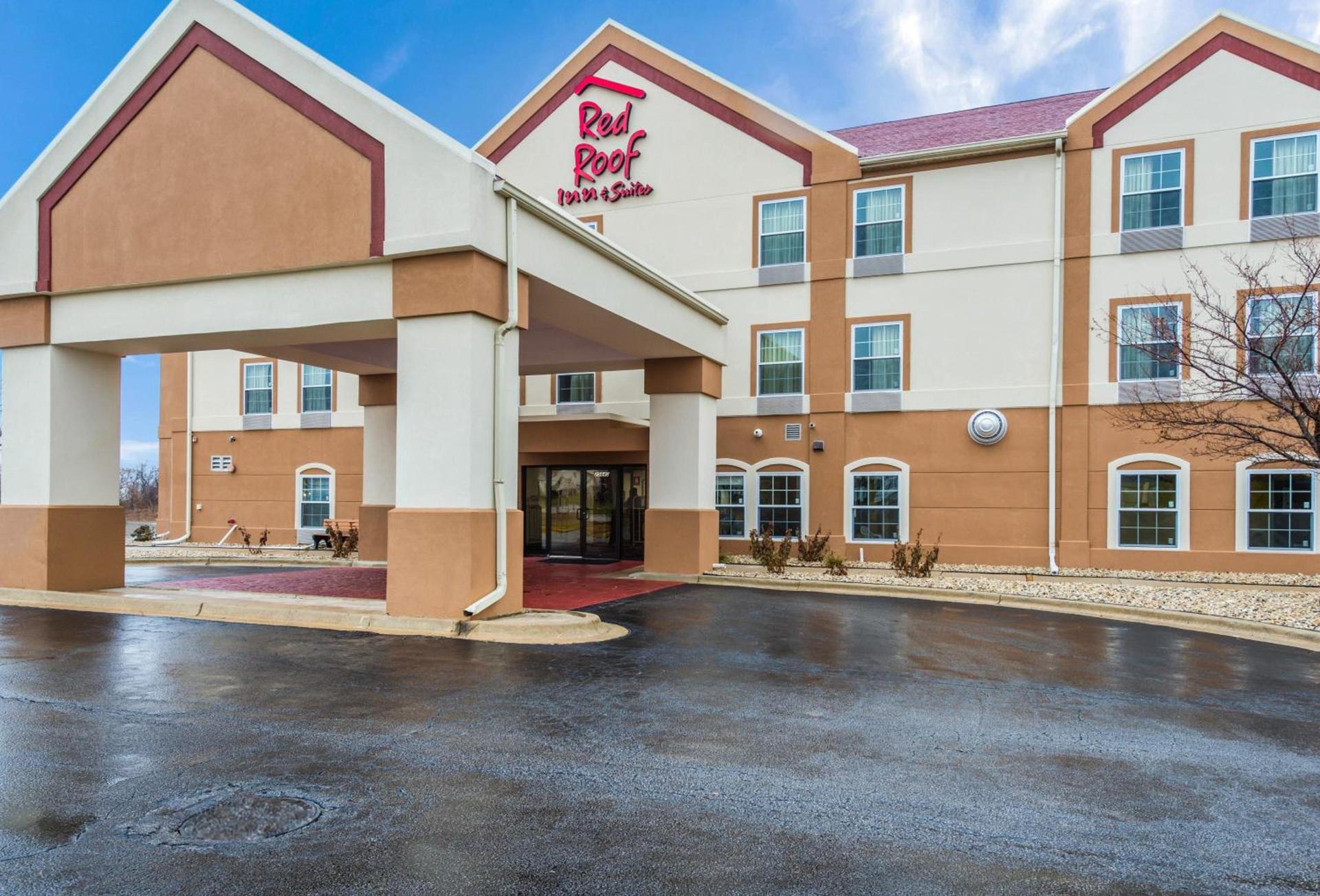 Econo Lodge Inn & Suites photo 3