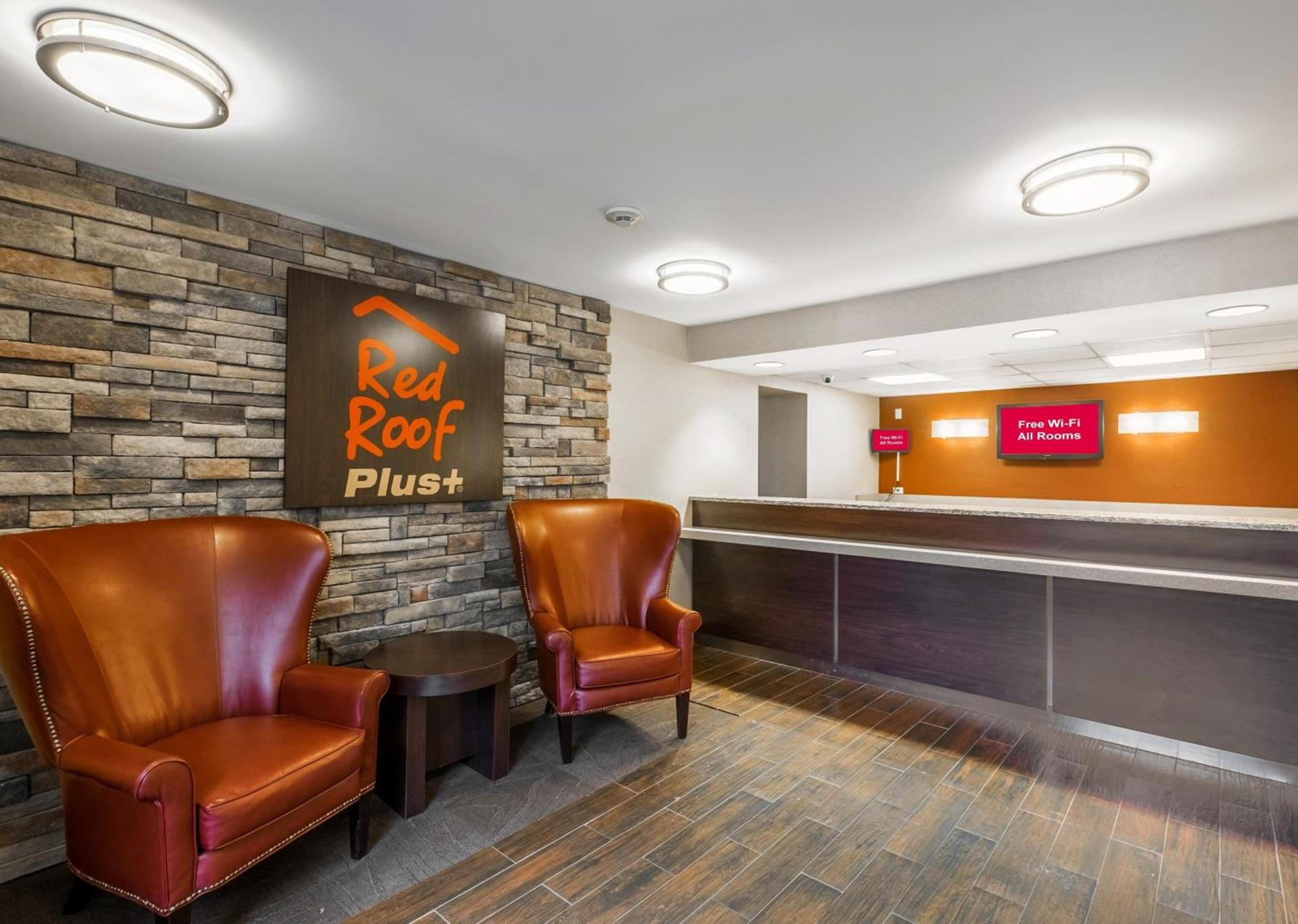 Red Roof Inn PLUS+ South Deerfield - Amherst photo 3
