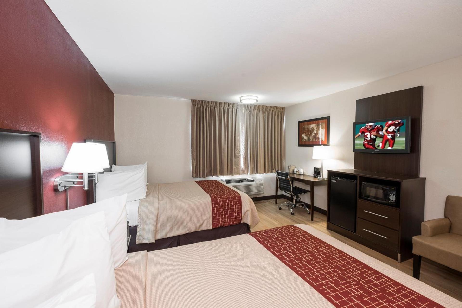 Red Roof Inn PLUS+ Poughkeepsie photo 22