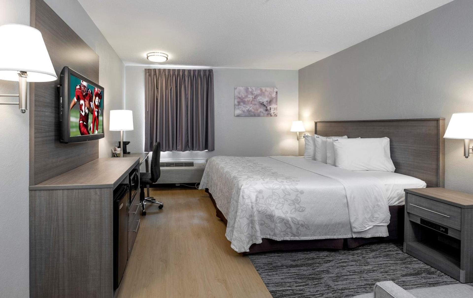 Red Roof Inn PLUS Boston - Mansfield - Foxboro photo 20