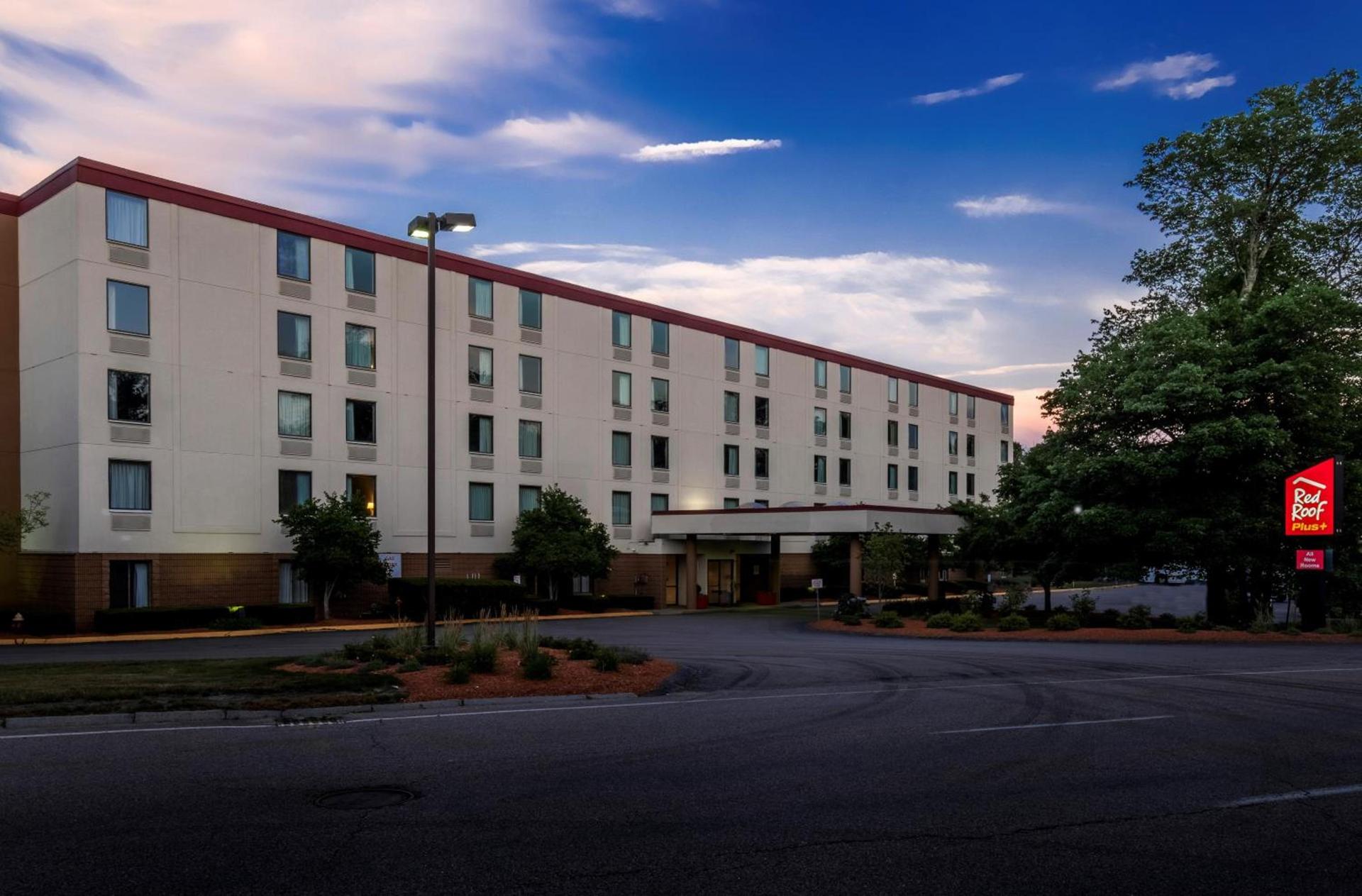 Red Roof Inn PLUS Boston - Mansfield - Foxboro photo 2