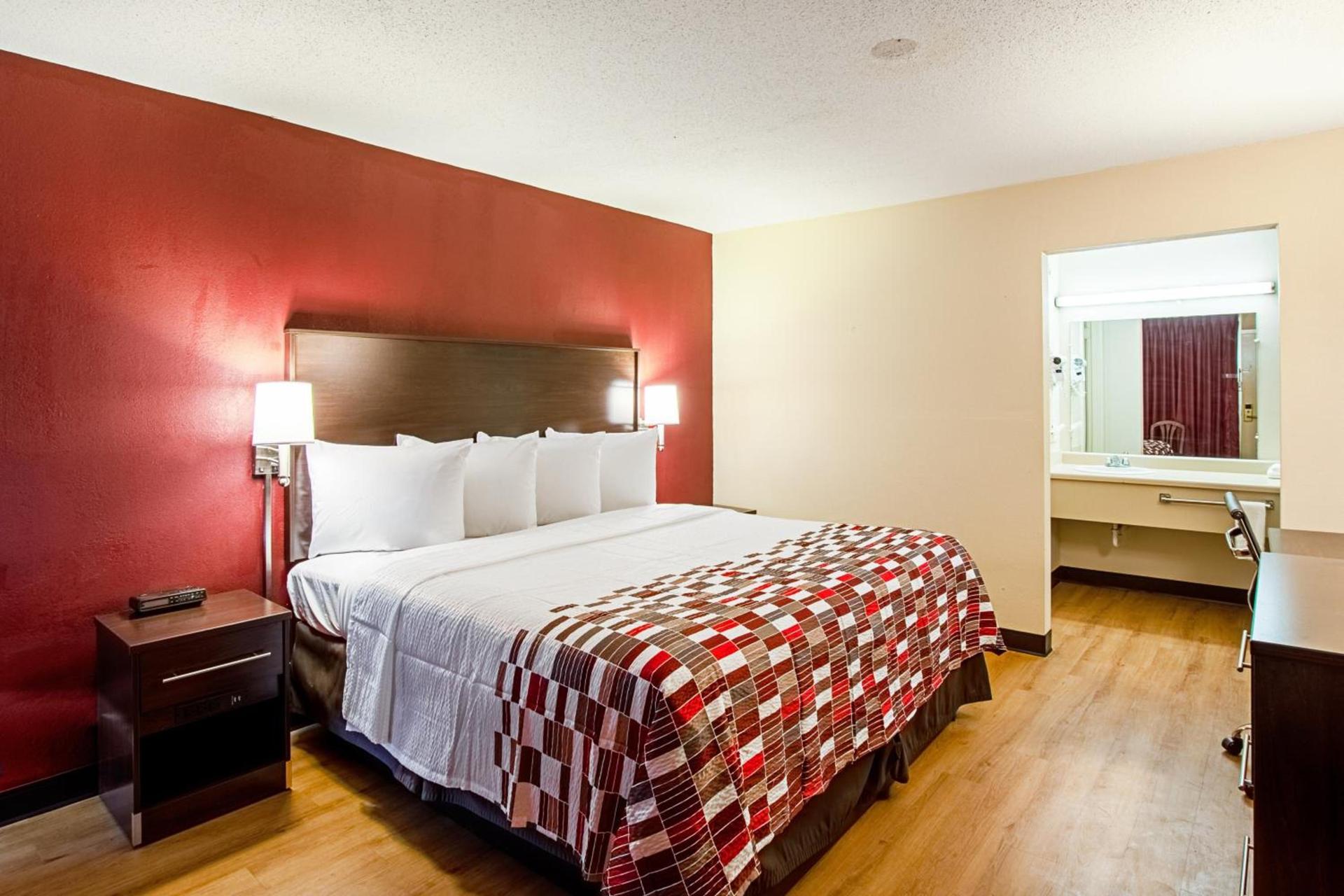 Red Roof Inn Battle Creek photo 26