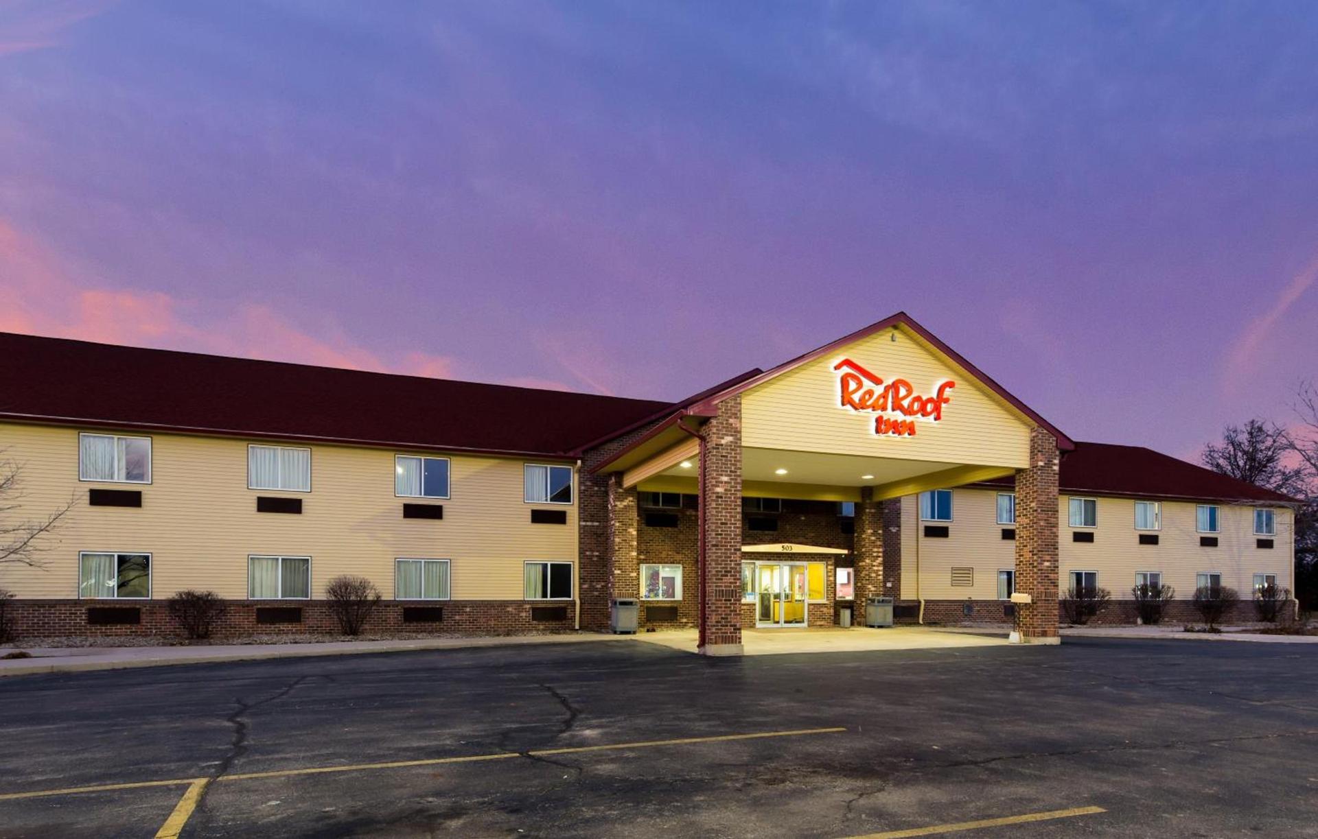 Red Roof Inn Auburn photo 7