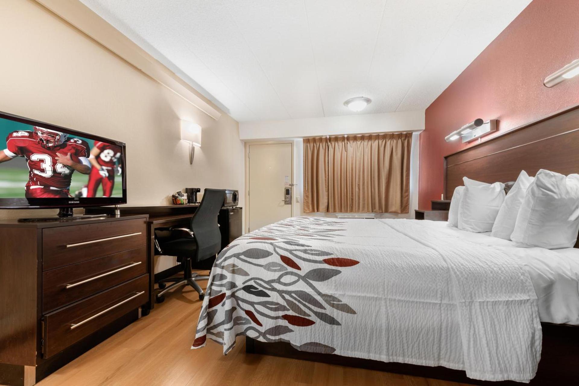 Red Roof Inn Lafayette - Purdue University photo 21