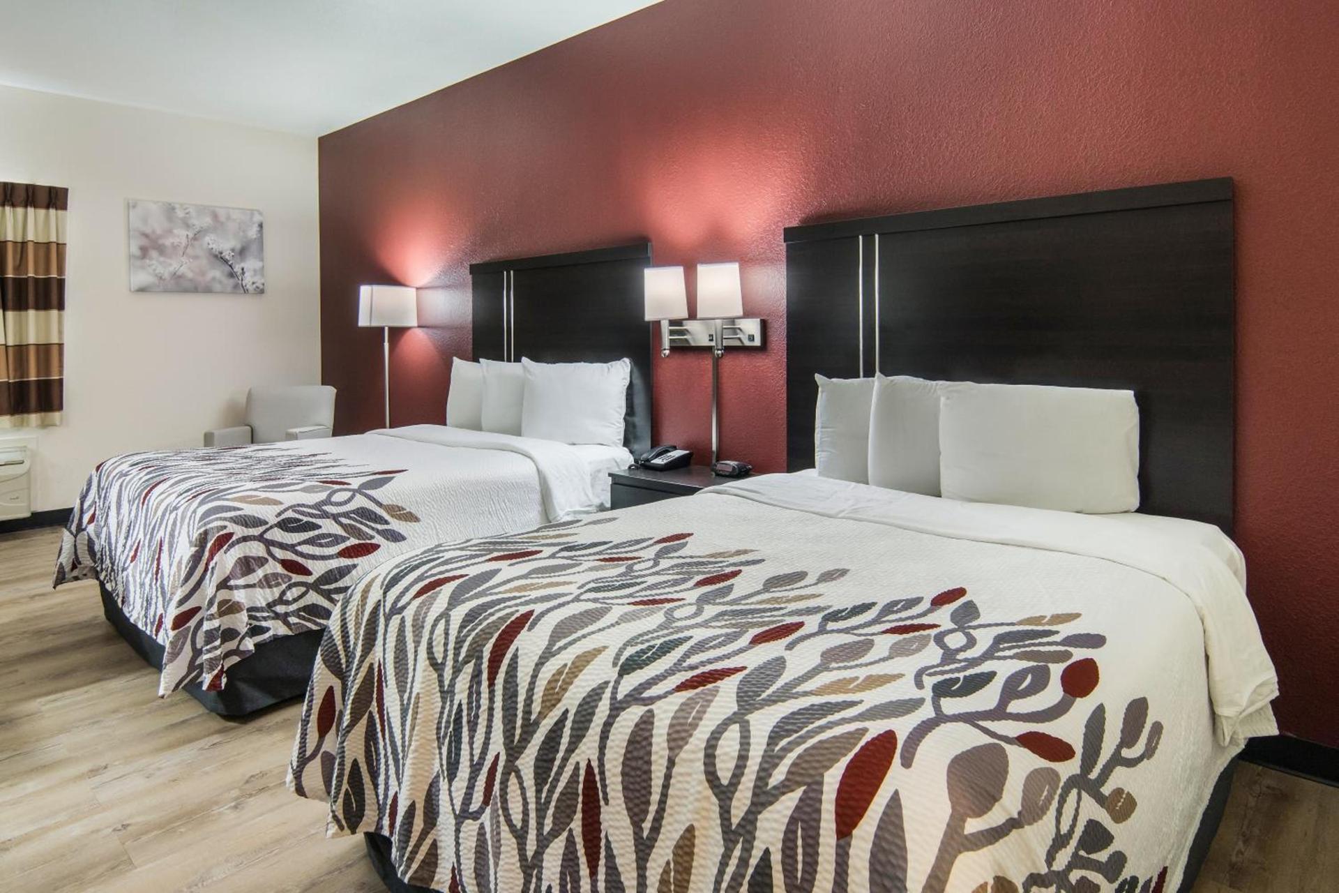 Red Roof Inn Fort Worth - Saginaw photo 18