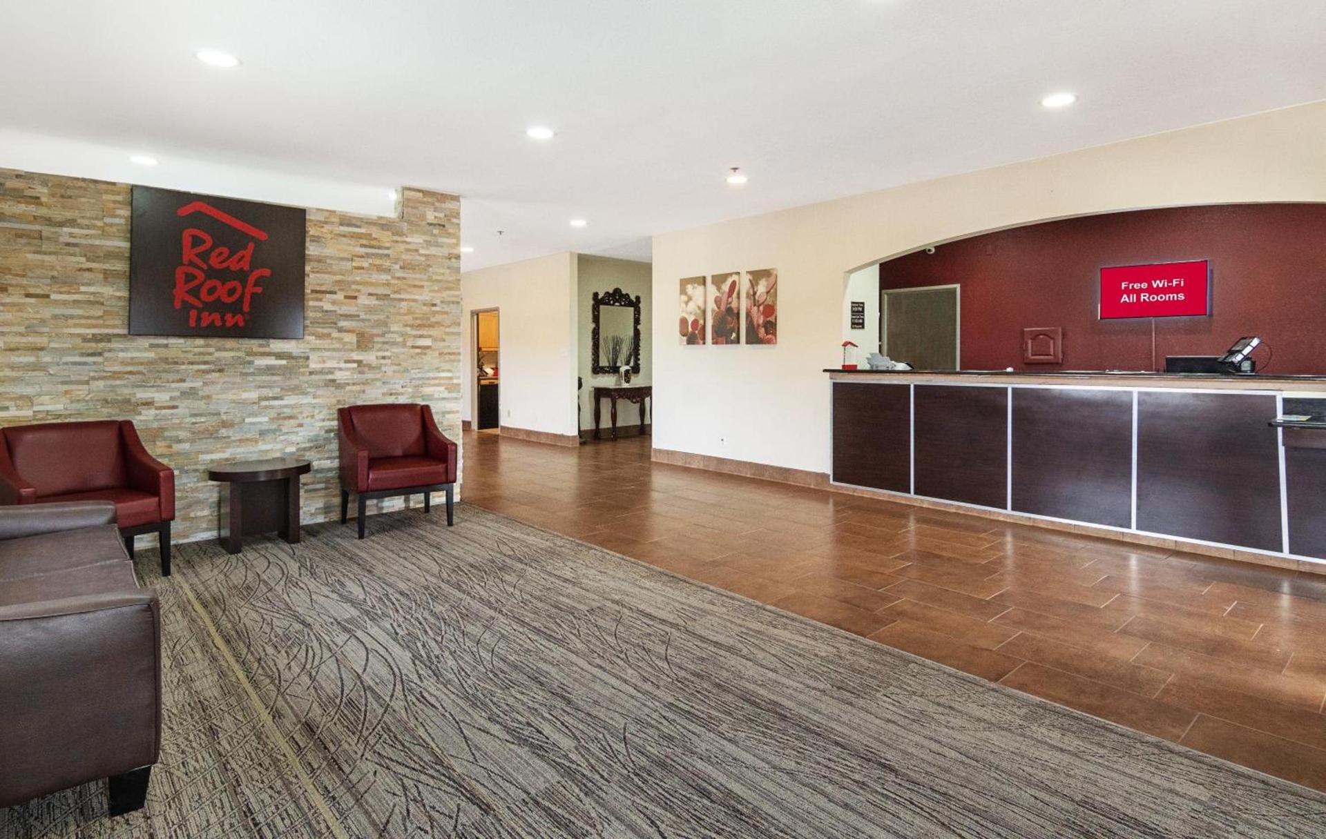 Red Roof Inn Fort Worth - Saginaw photo 8
