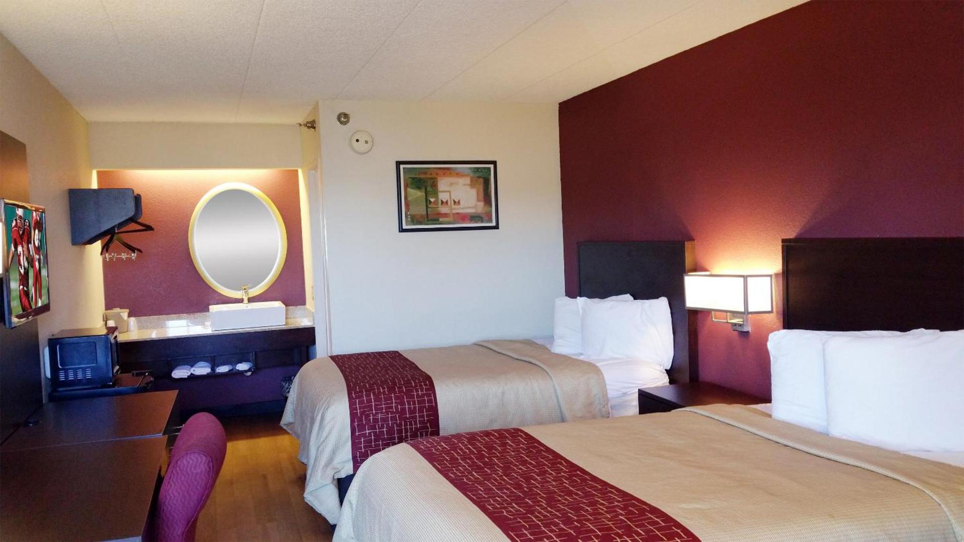 Red Roof Inn PLUS Chicago - Hoffman Estates photo 16