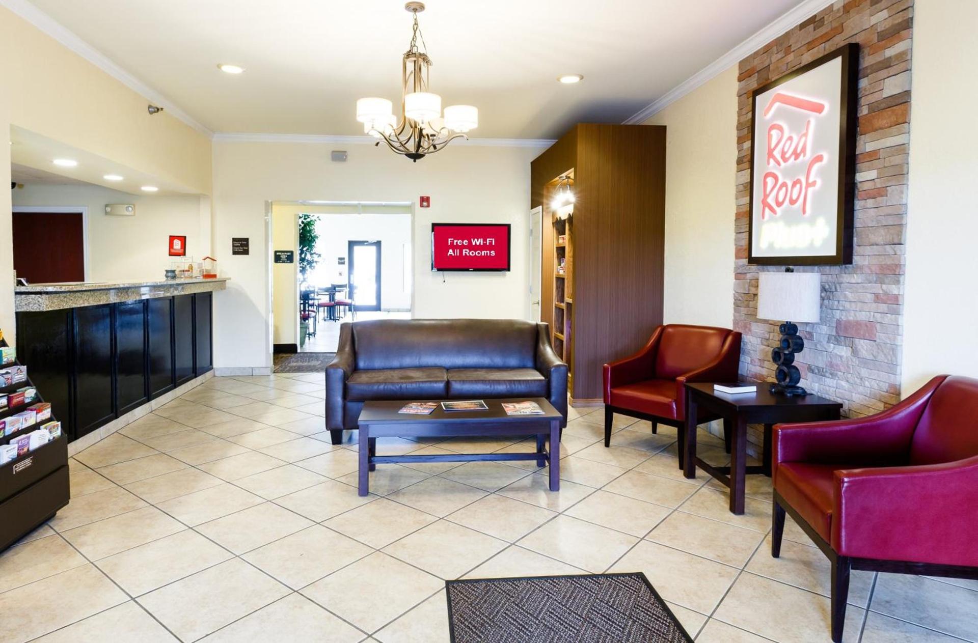 Red Roof Inn PLUS+ Danville, KY photo 3