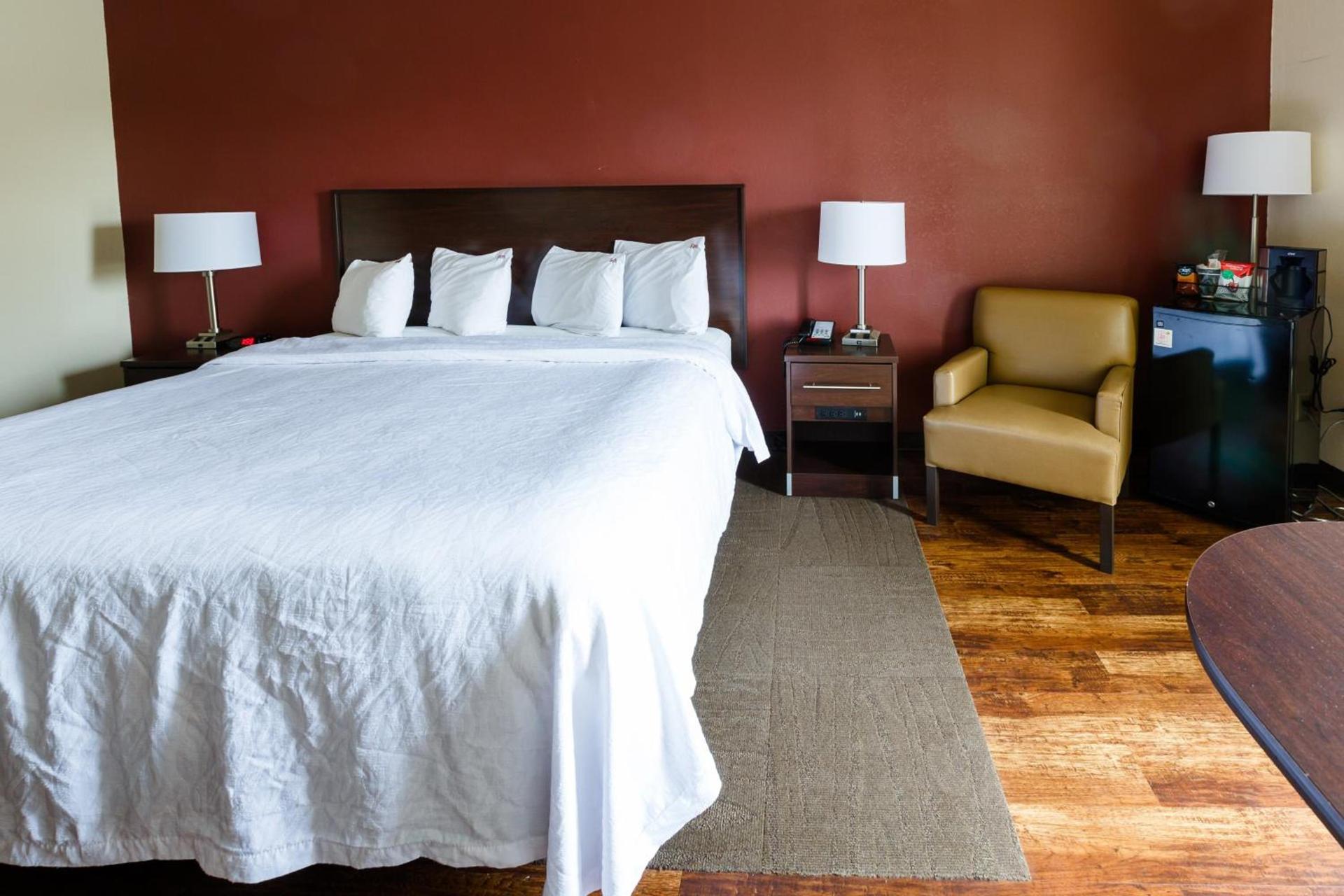 Red Roof Inn PLUS+ Danville, KY photo 25