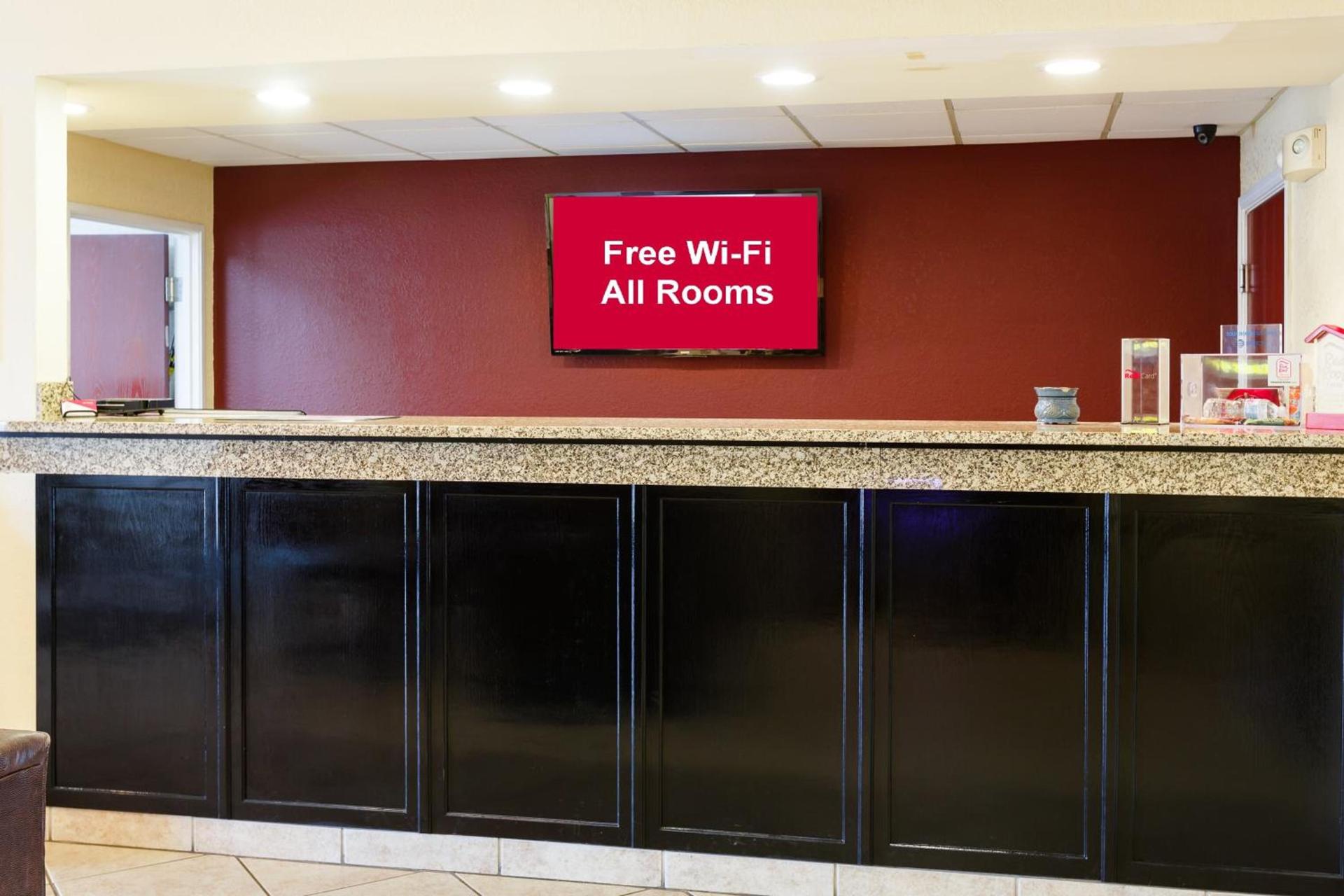 Red Roof Inn PLUS+ Danville, KY photo 5