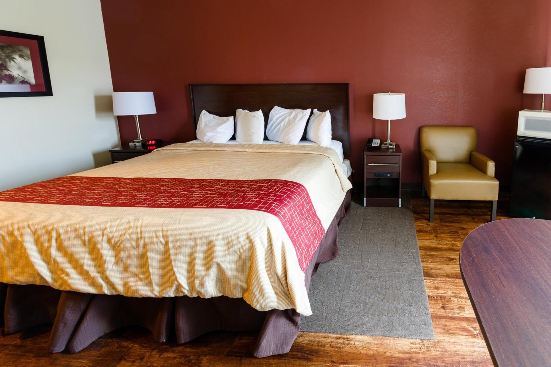 Red Roof Inn PLUS+ Danville, KY photo 24