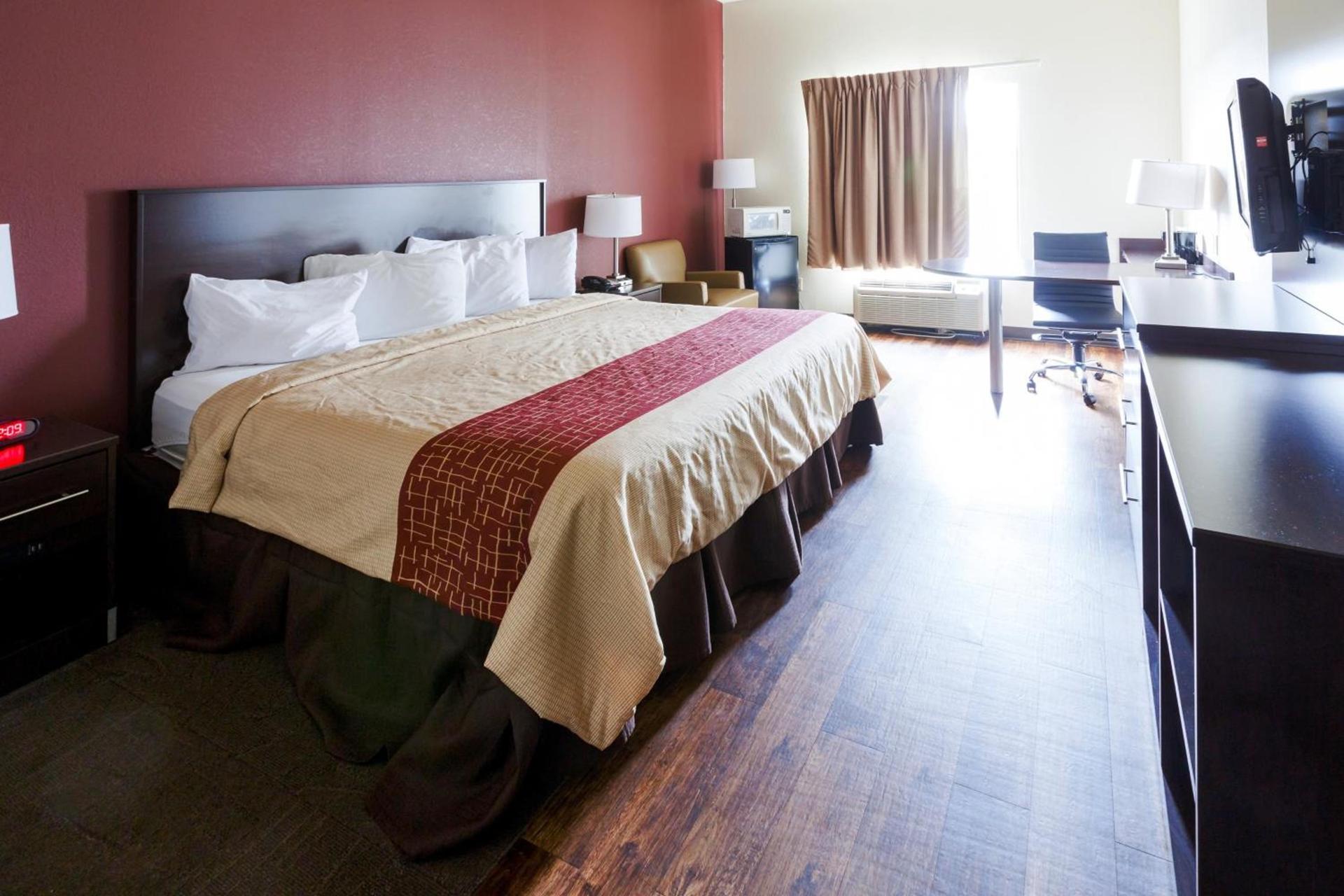 Red Roof Inn PLUS+ Danville, KY photo 19