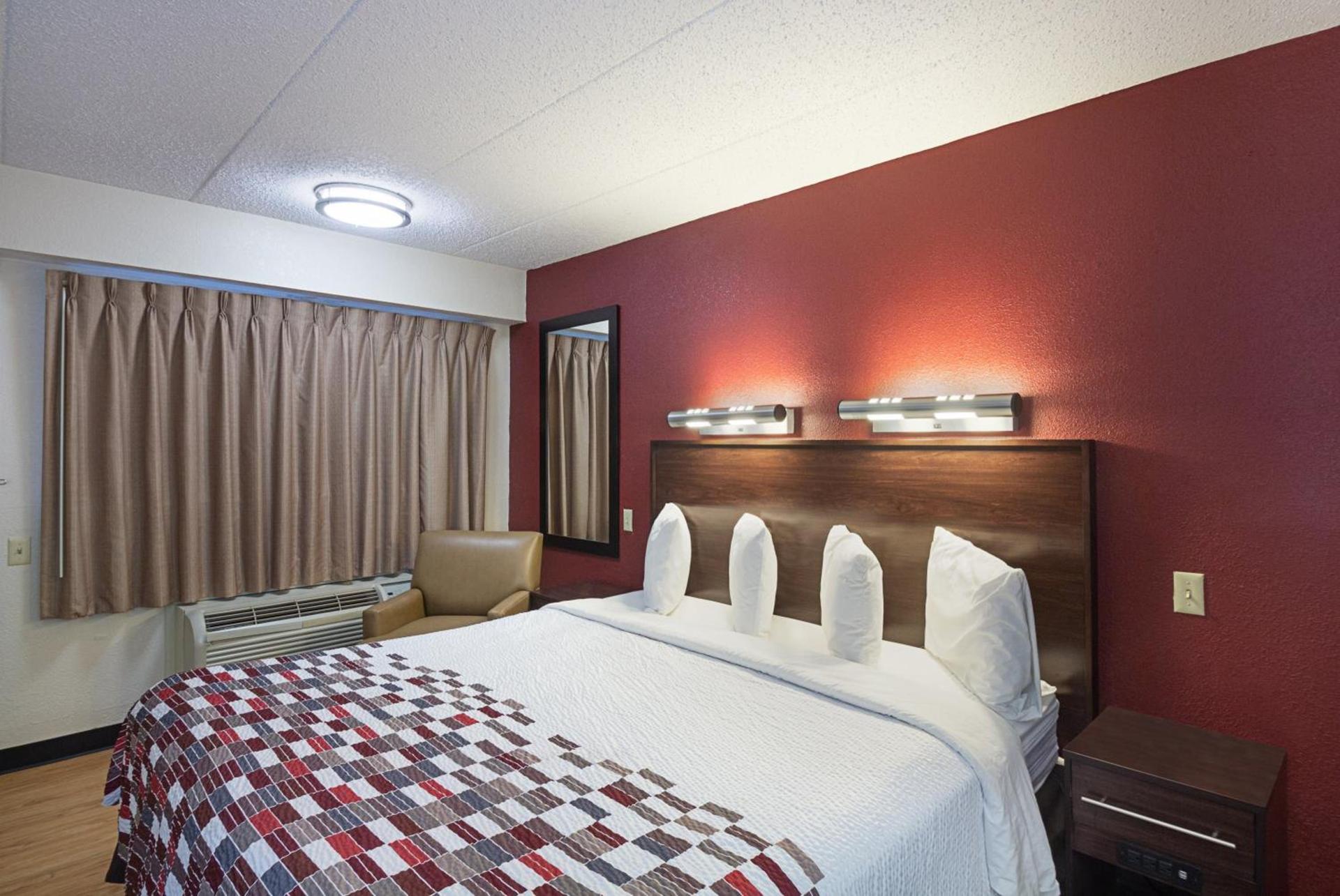 Red Roof Inn Madison, WI photo 26