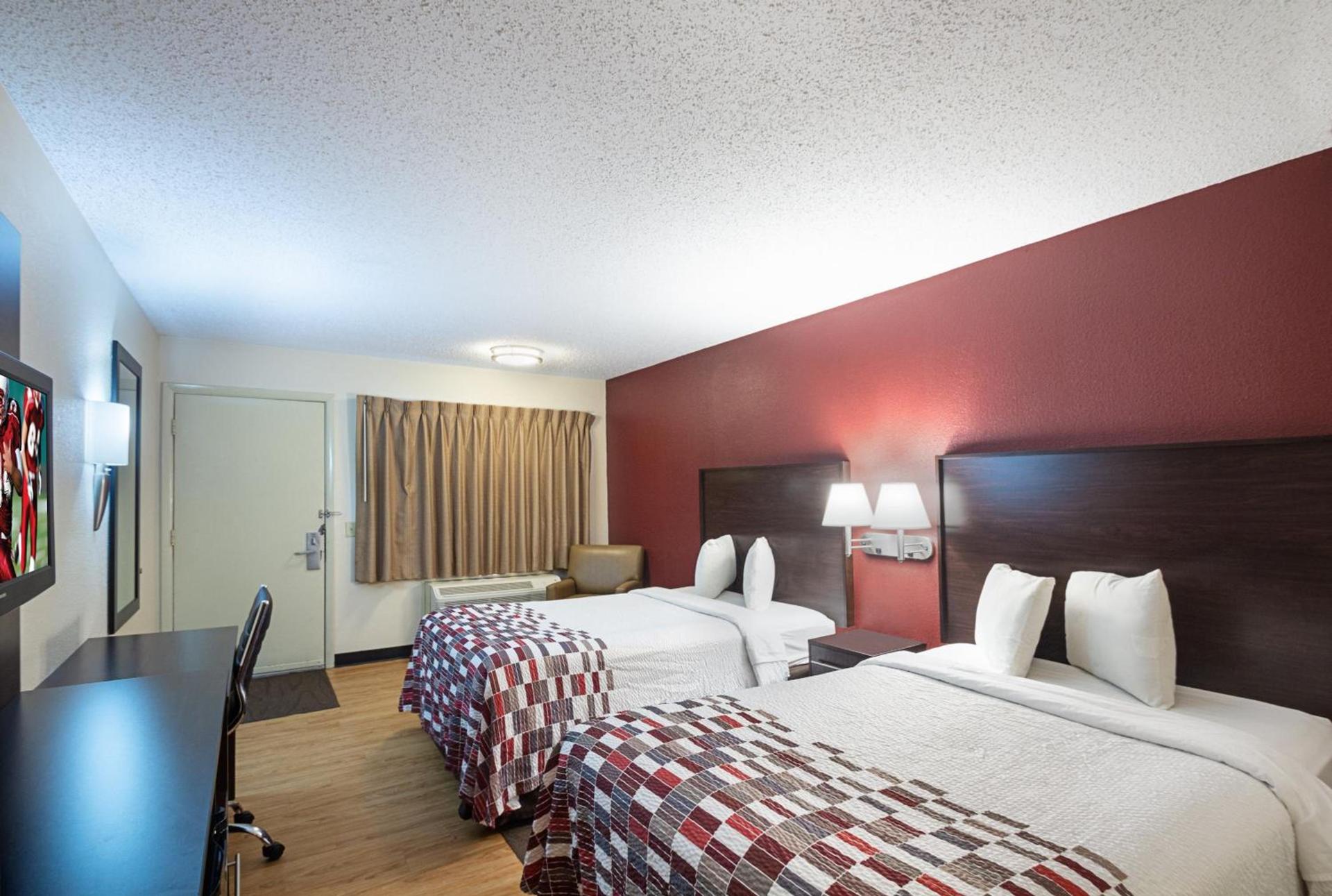 Red Roof Inn Madison, WI photo 19