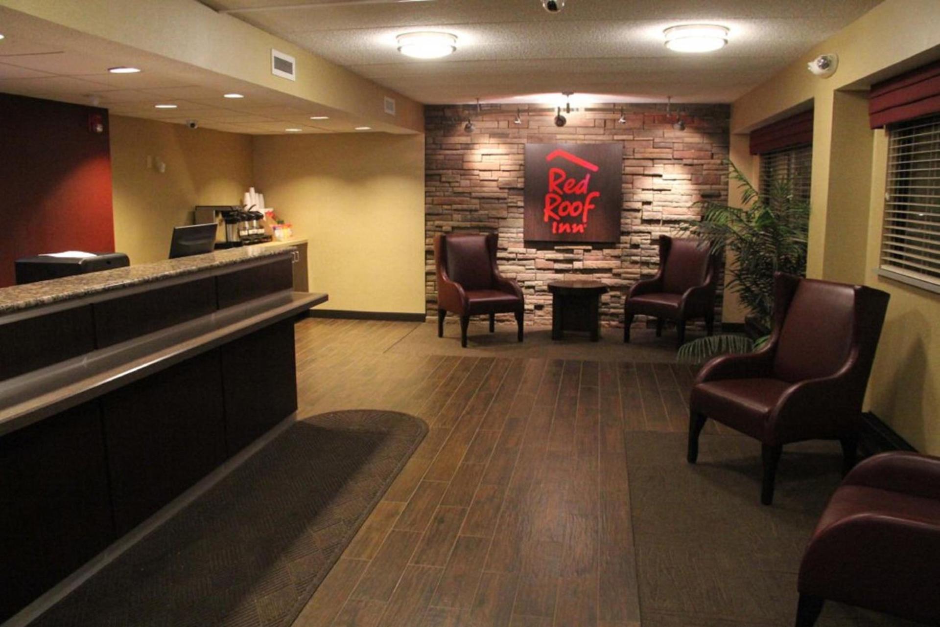 Red Roof Inn PLUS+ West Springfield photo 4
