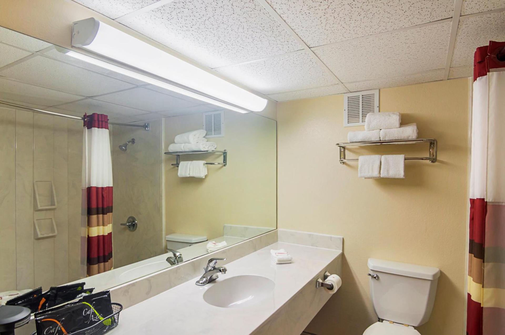 Red Roof Inn Lubbock photo 22