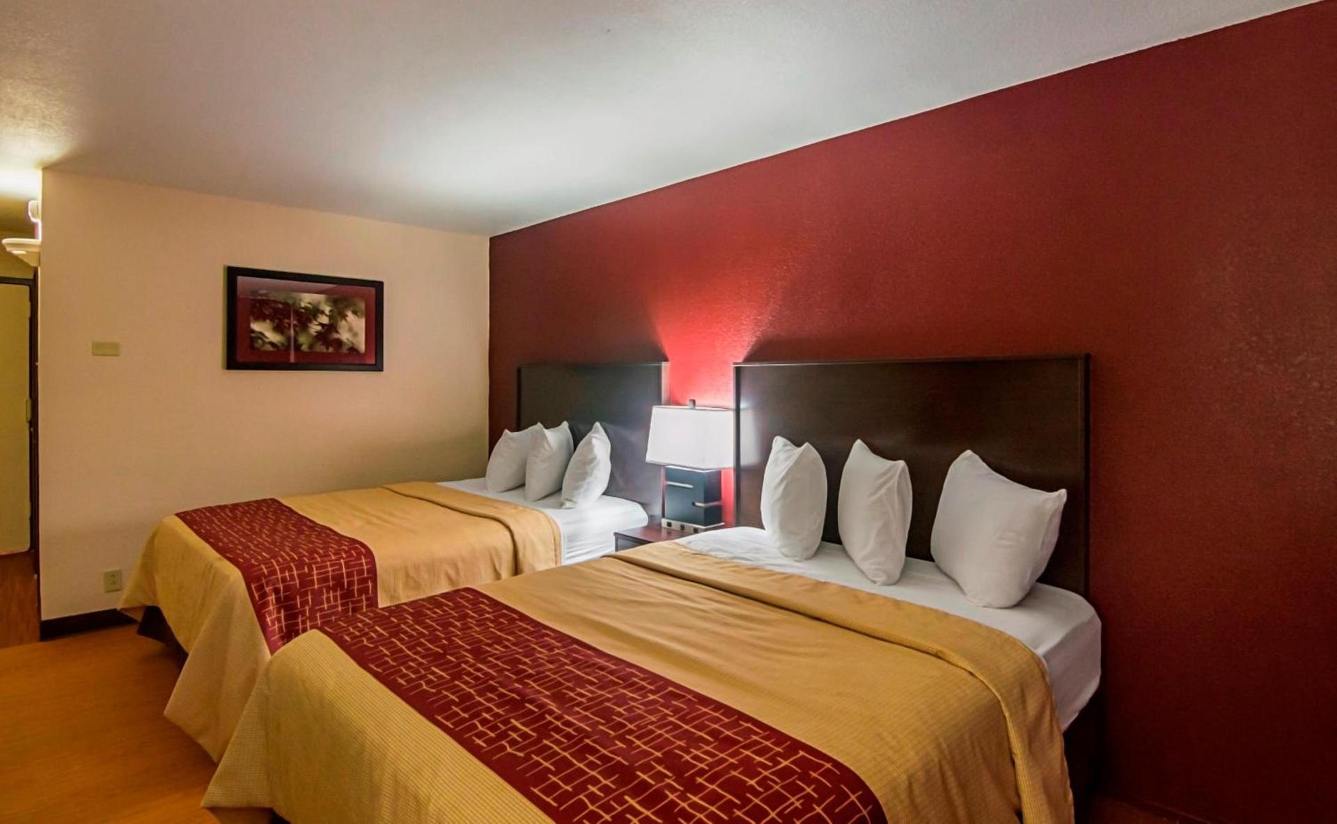 Red Roof Inn Lubbock photo 20