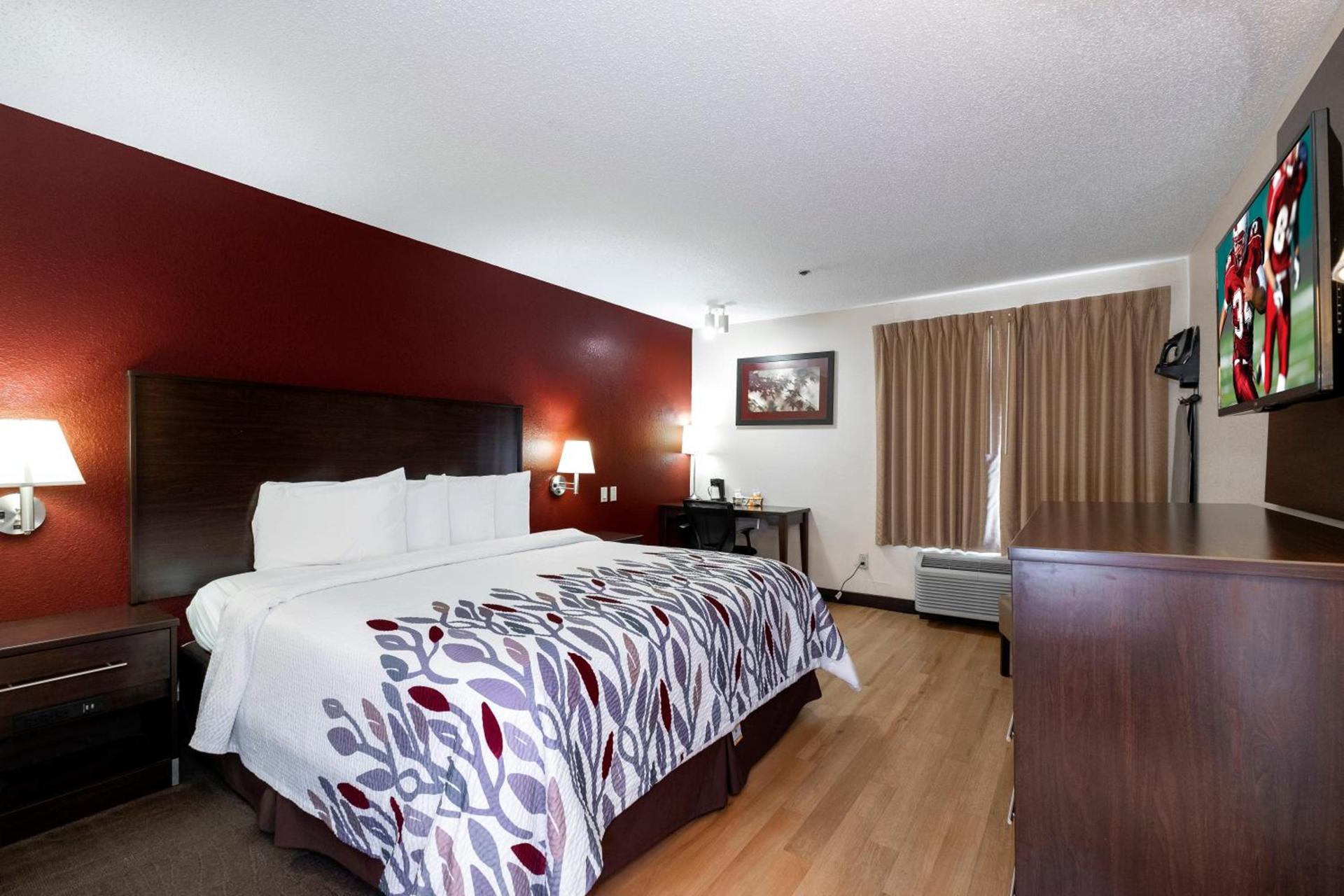 Red Roof Inn & Suites Dover Downtown photo 30