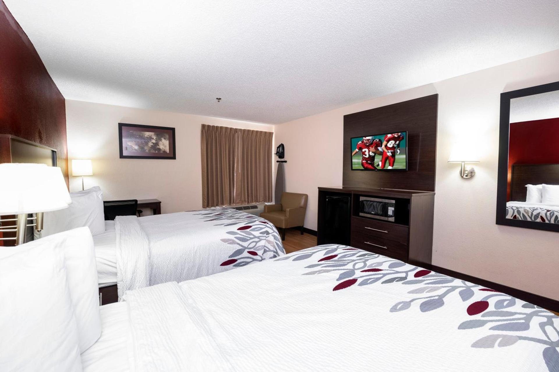 Red Roof Inn & Suites Dover Downtown photo 15