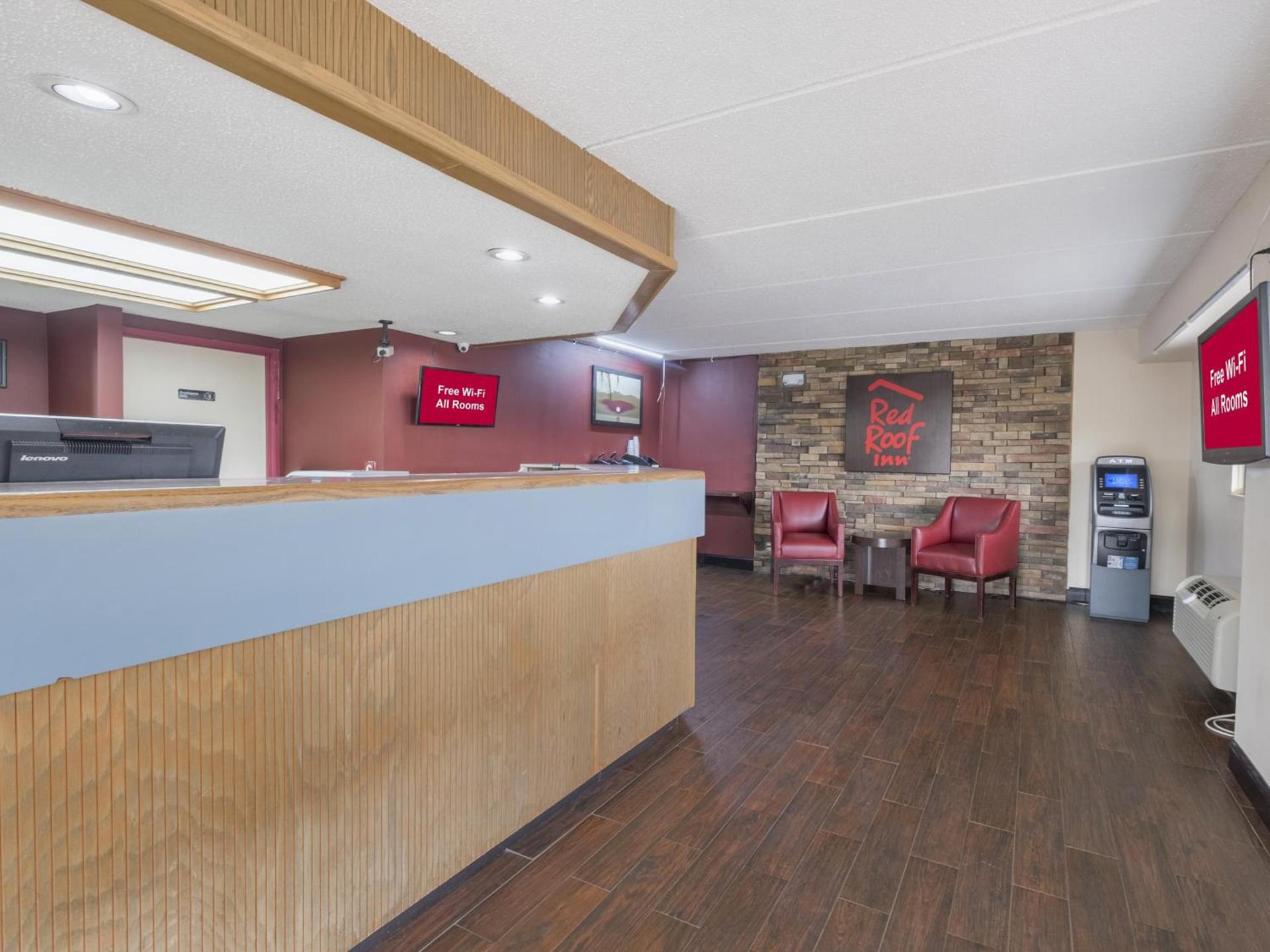 Red Roof Inn Atlanta-Norcross photo 5