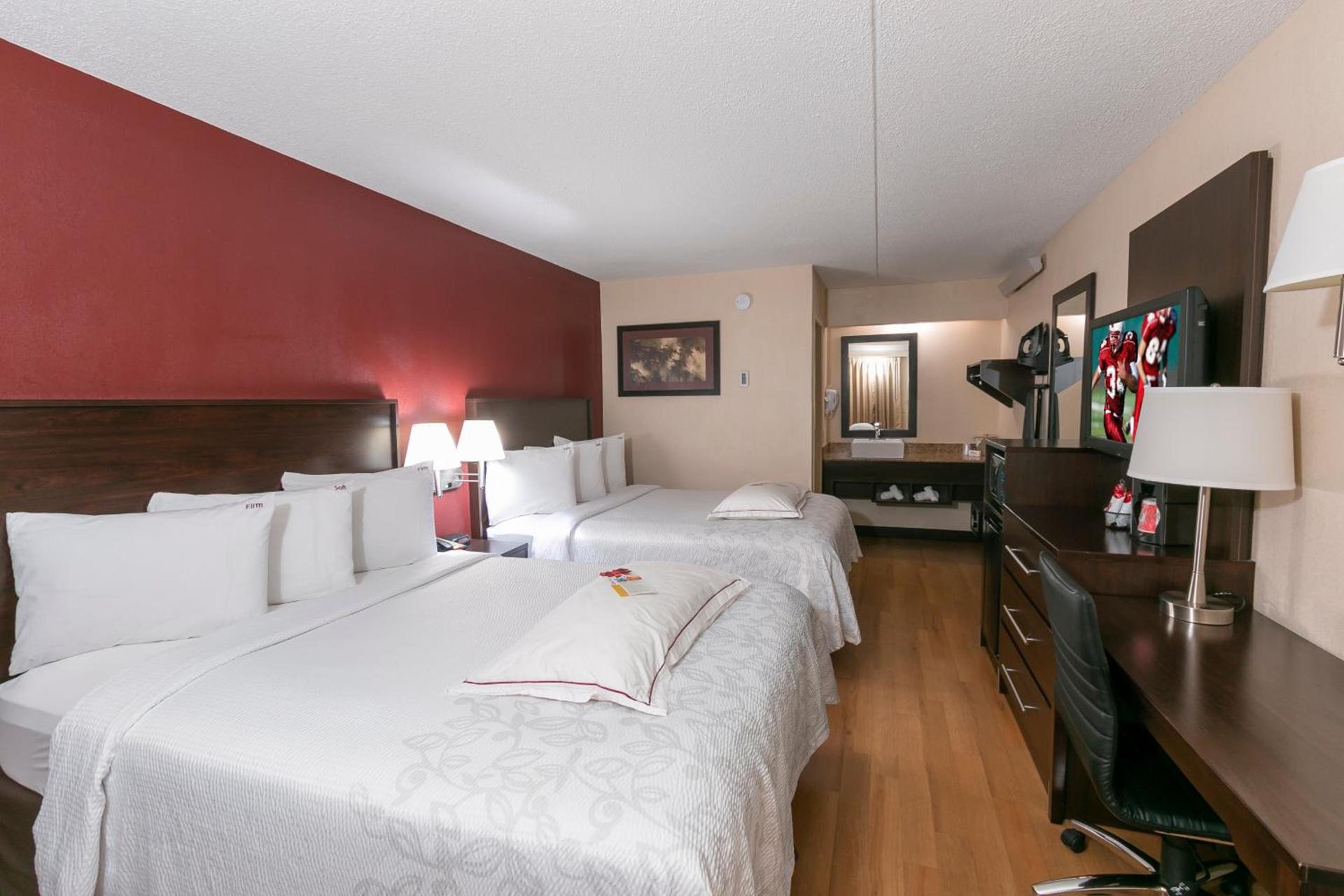 Red Roof Inn PLUS+ Atlanta - Buckhead photo 10