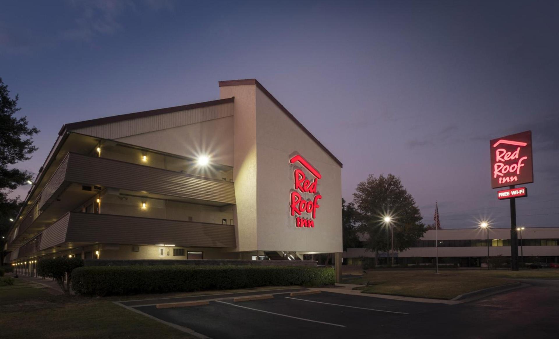 Red Roof Inn Atlanta-Norcross photo 2
