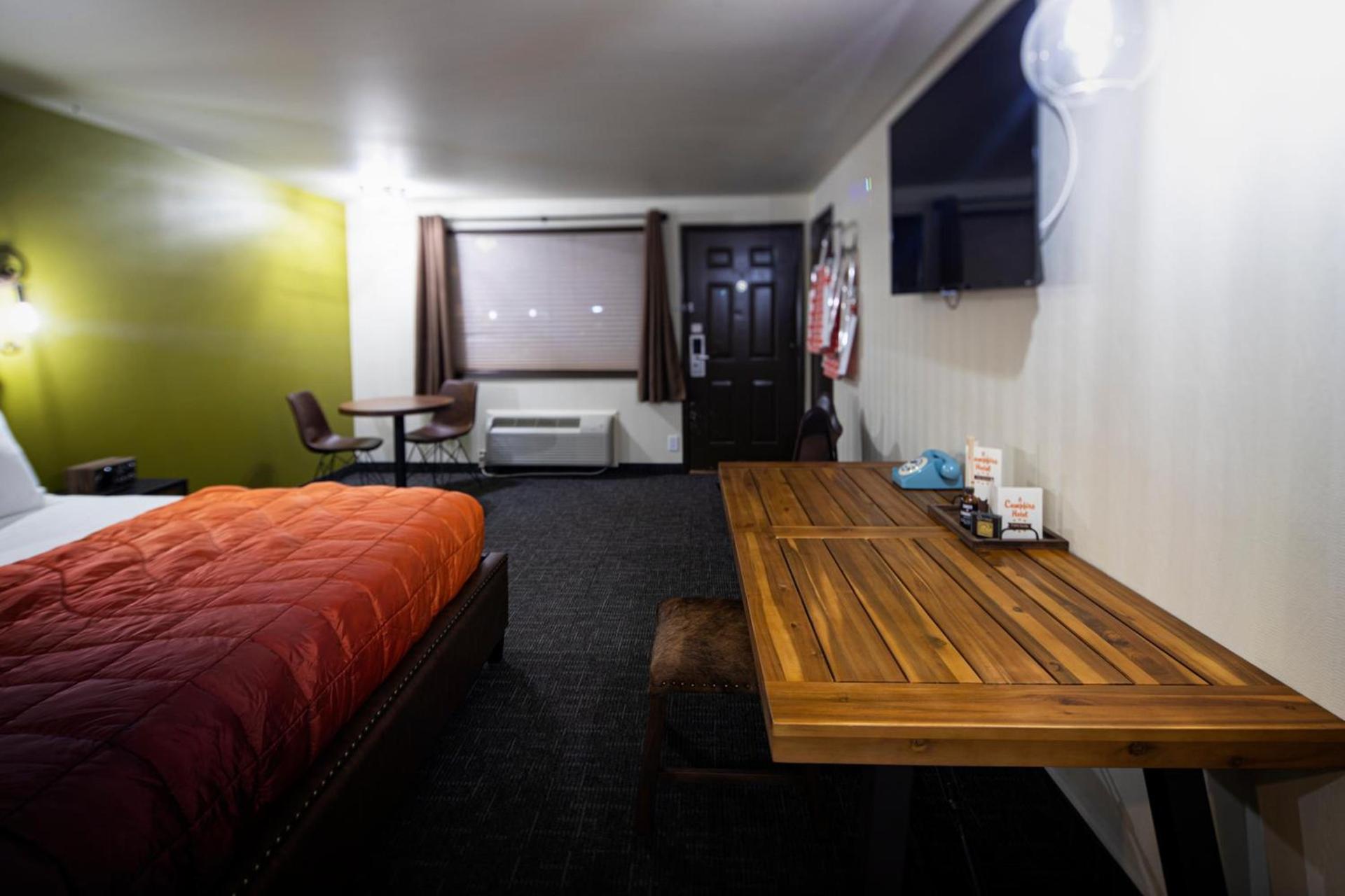 Campfire Hotel photo 8