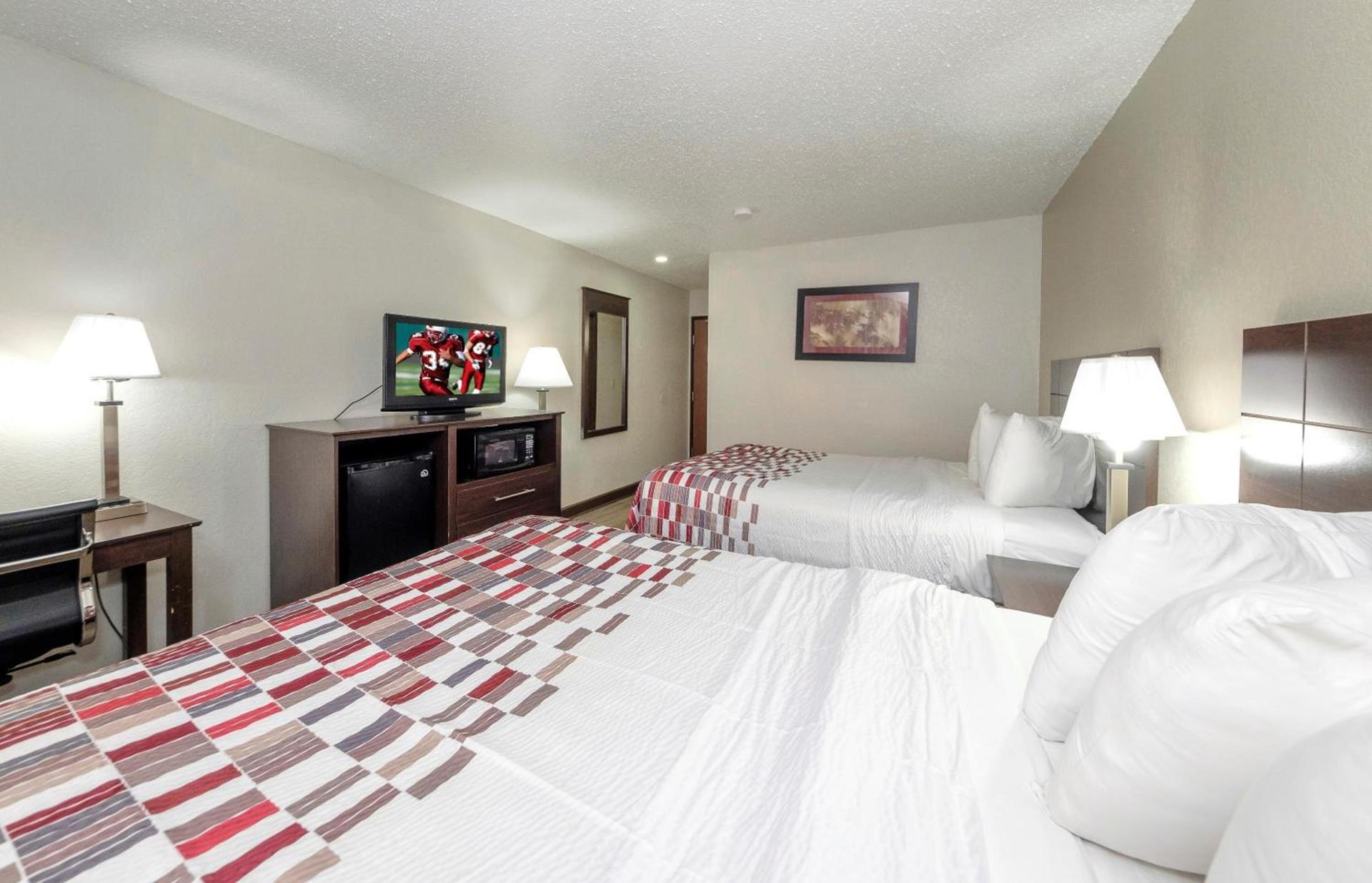 Red Roof Inn Culpeper photo 21