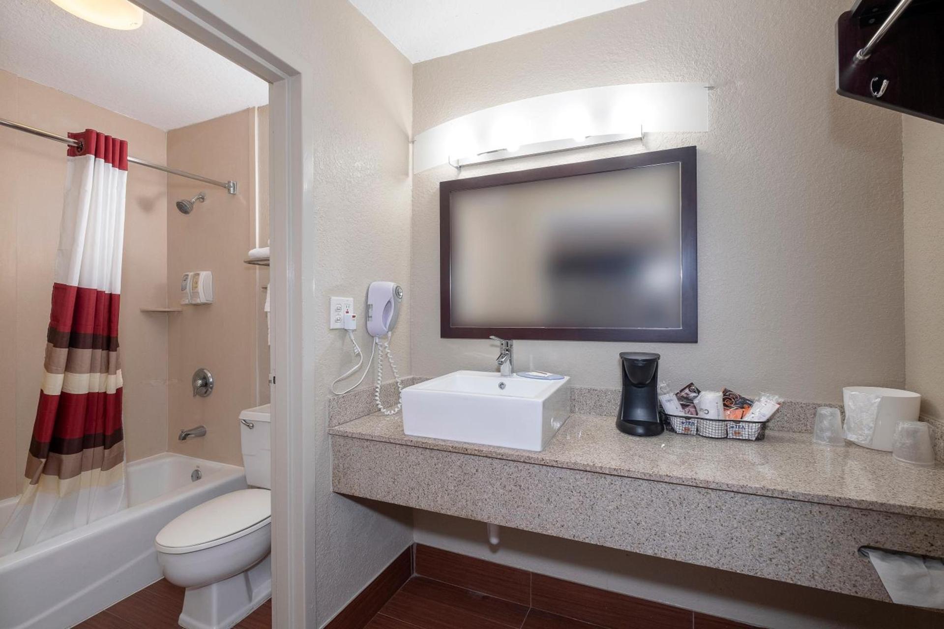 Red Roof Inn PLUS+ St. Augustine photo 36