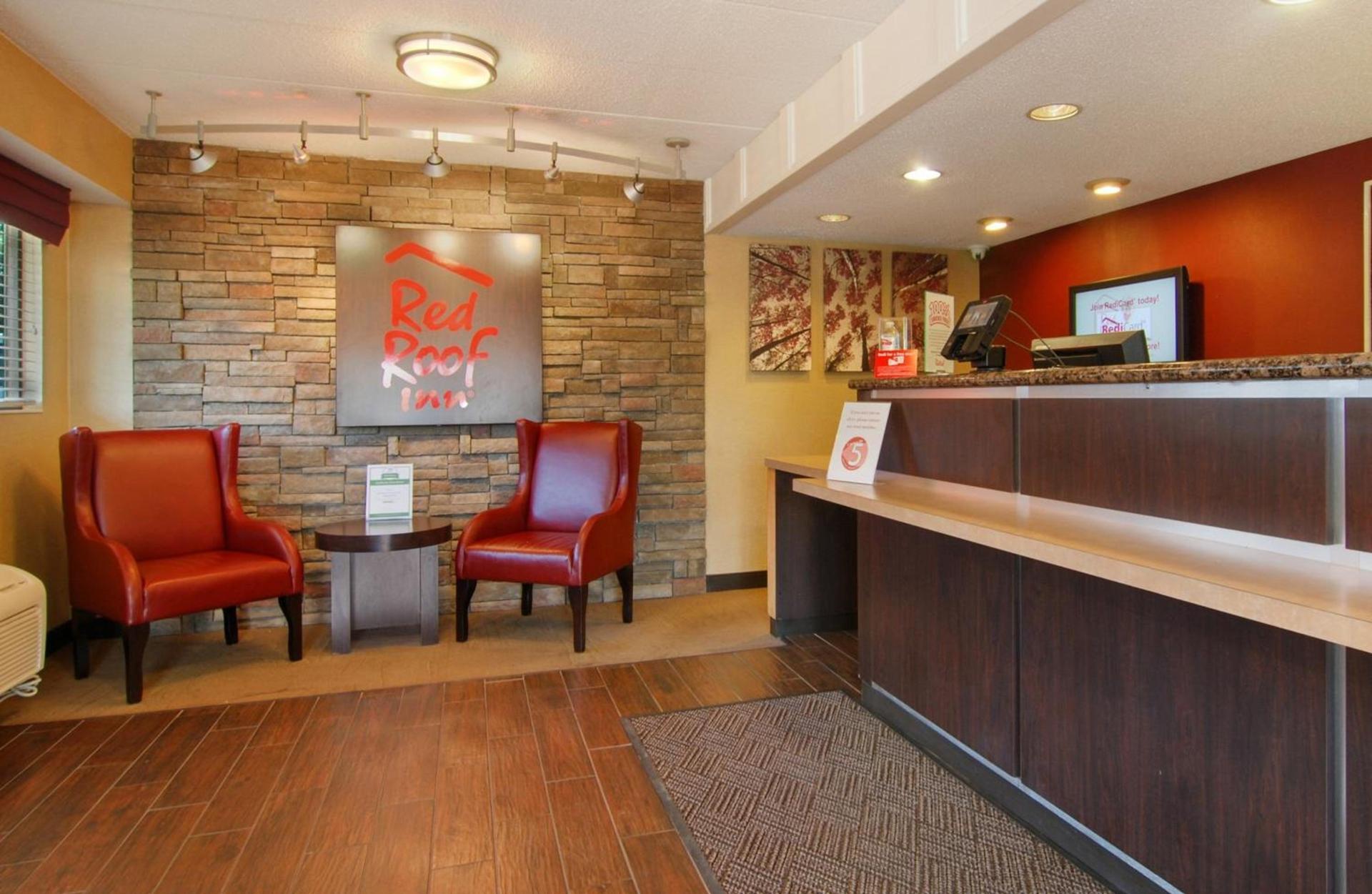 Red Roof Inn Cleveland - Mentor/ Willoughby photo 3