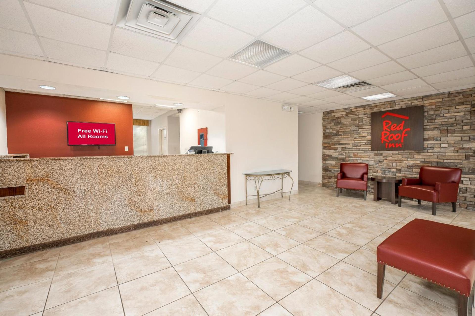 Red Roof Inn Mobile North – Saraland photo 2