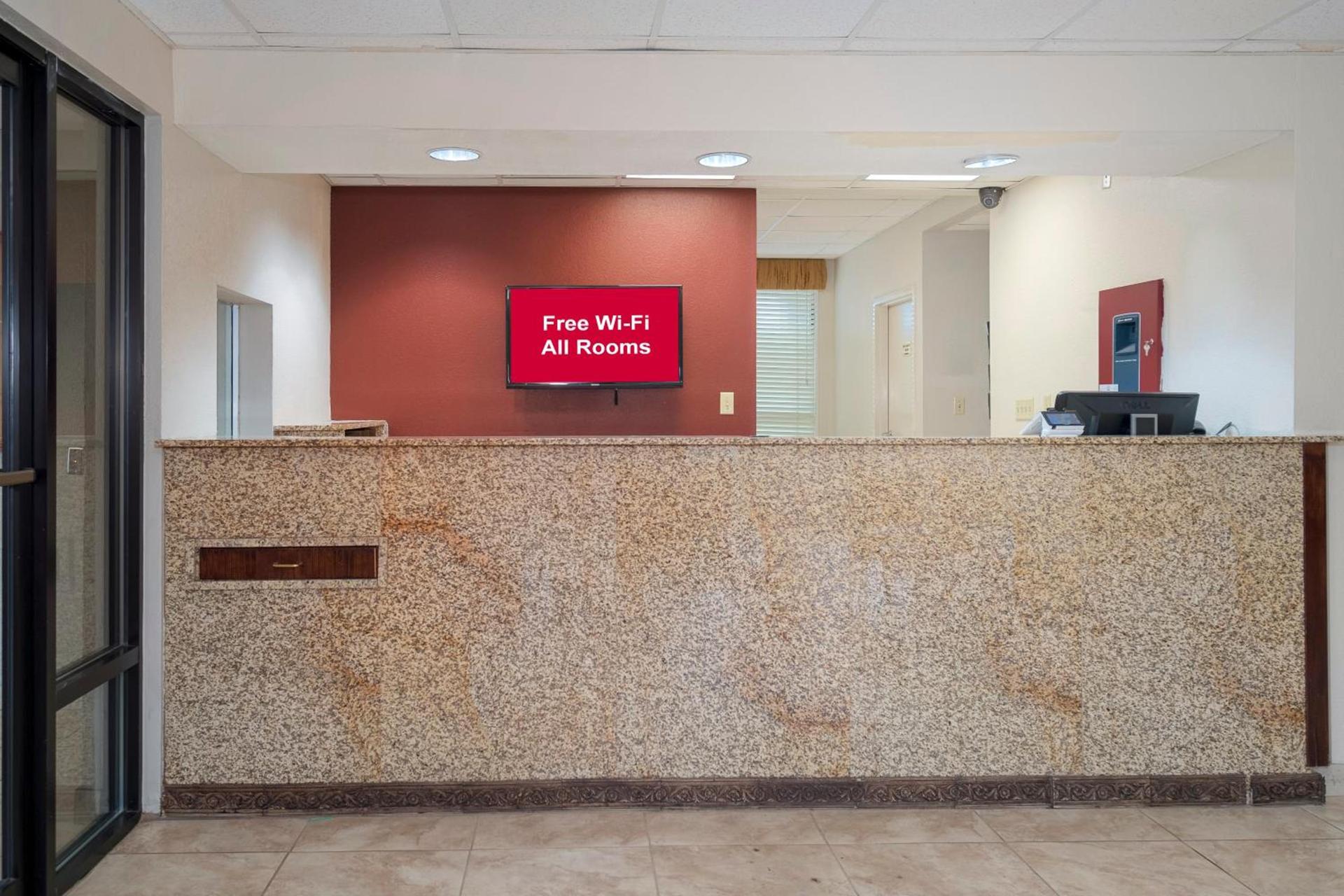 Red Roof Inn Mobile North – Saraland photo 5